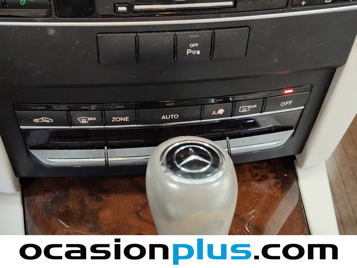 Foto Mercedes Clase E Mercedes-Benz Clase E E 200 CGI Coupe Blue Efficiency Avantgarde (184 CV)