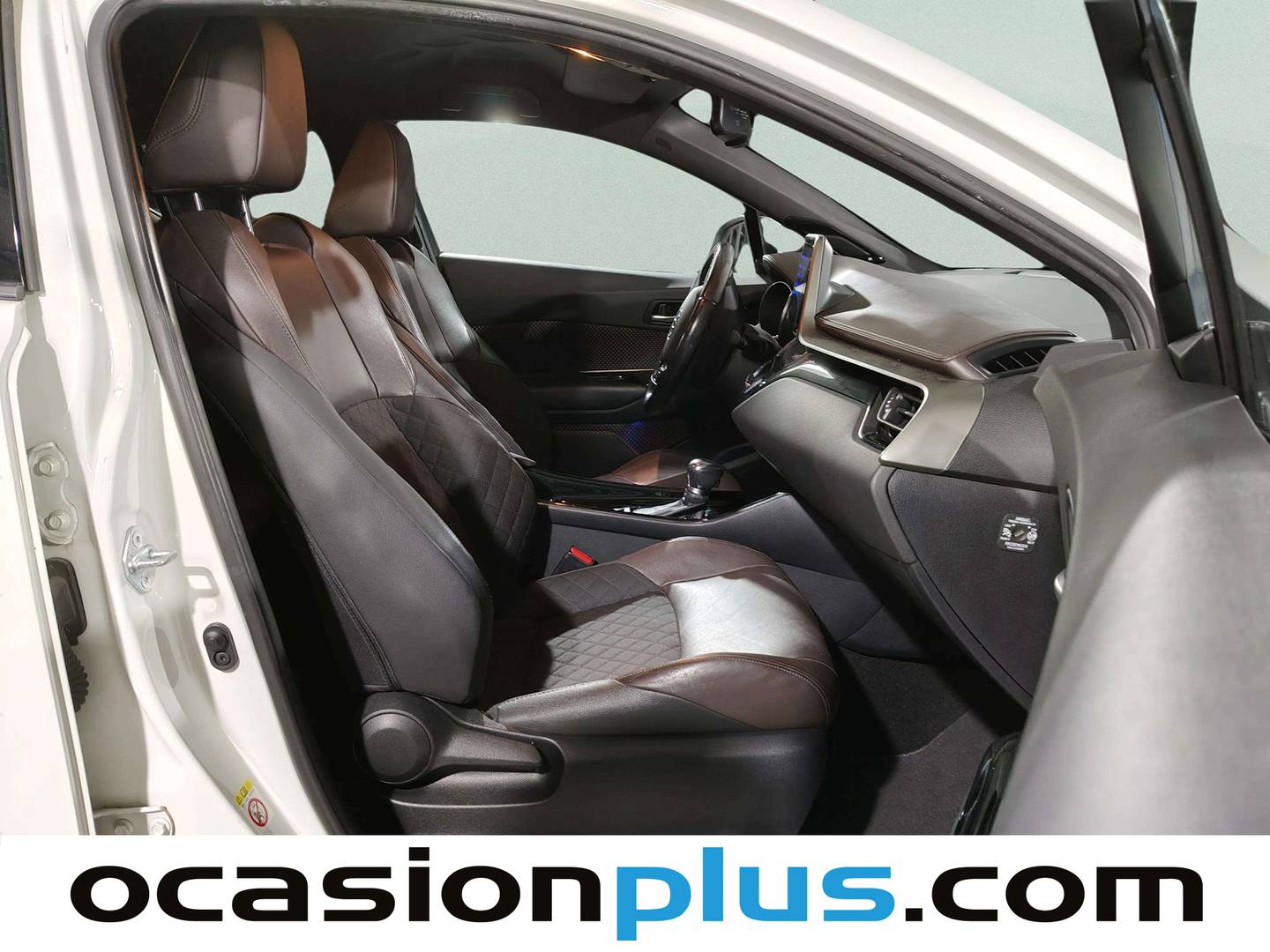 Toyota C-HR Toyota C-HR 1.8 125H Dynamic Plus (122 CV) 122cv