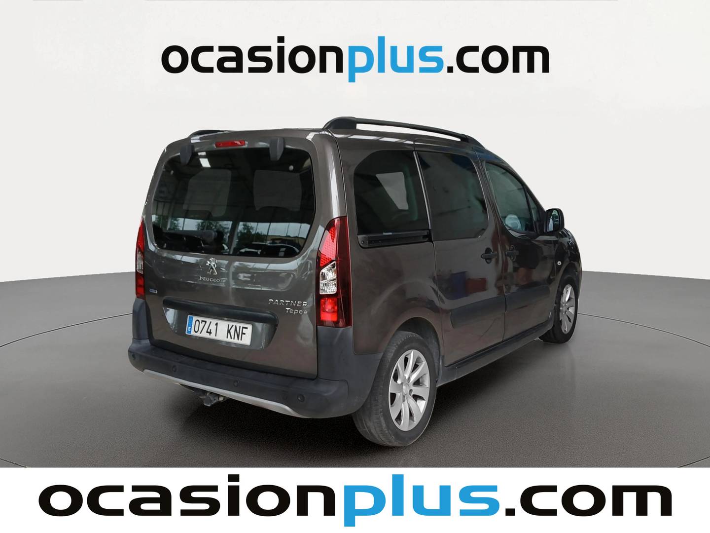 Foto trasera Peugeot Partner Peugeot Partner Tepee Combi 1.2 PureTech Adventure Edition (110 CV) derecha