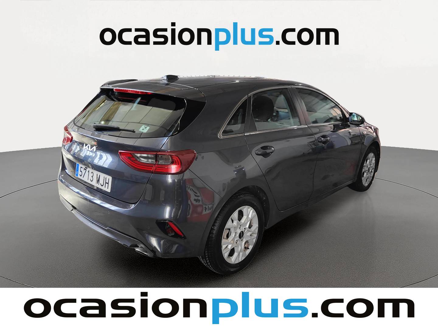 Foto trasera KIA Ceed KIA Ceed 1.6 MHEV iMT Drive (136 CV) derecha