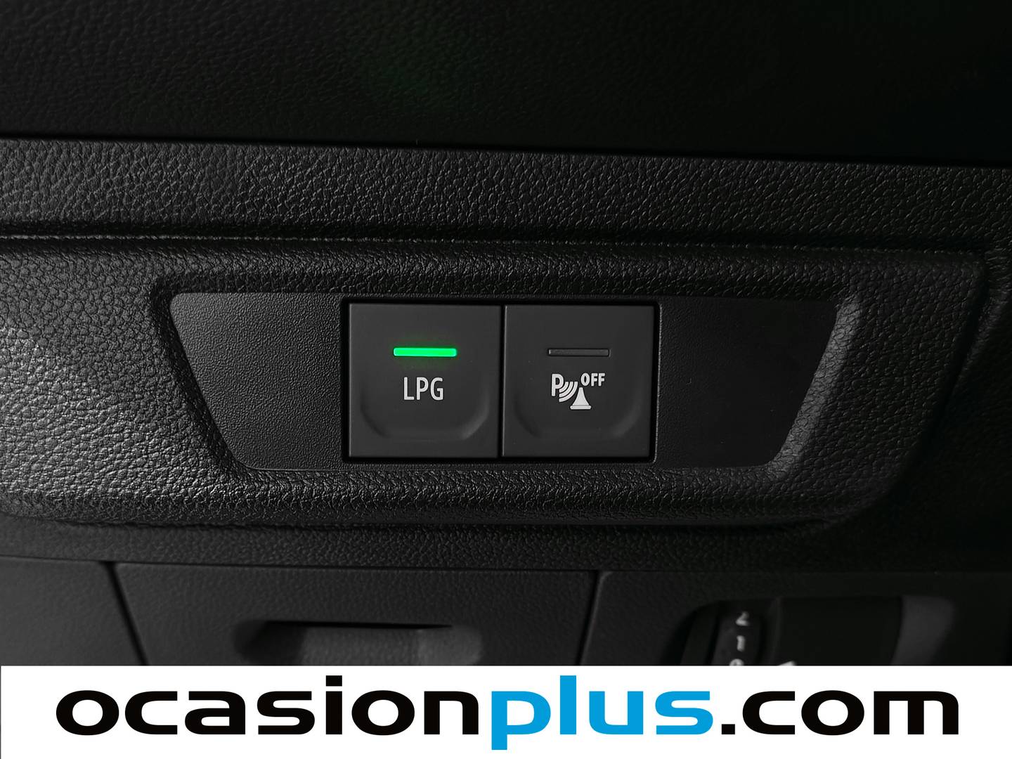 Extras y acabados del Dacia Sandero Dacia Sandero Essential ECO-G (101 CV)