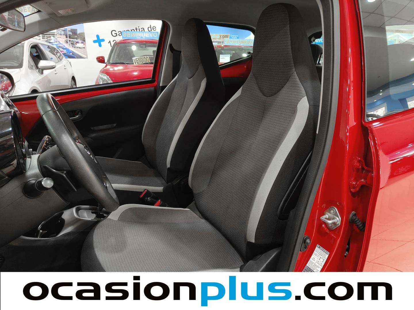 Foto Toyota Aygo Toyota Aygo 1.0 70 x-play (72 CV)