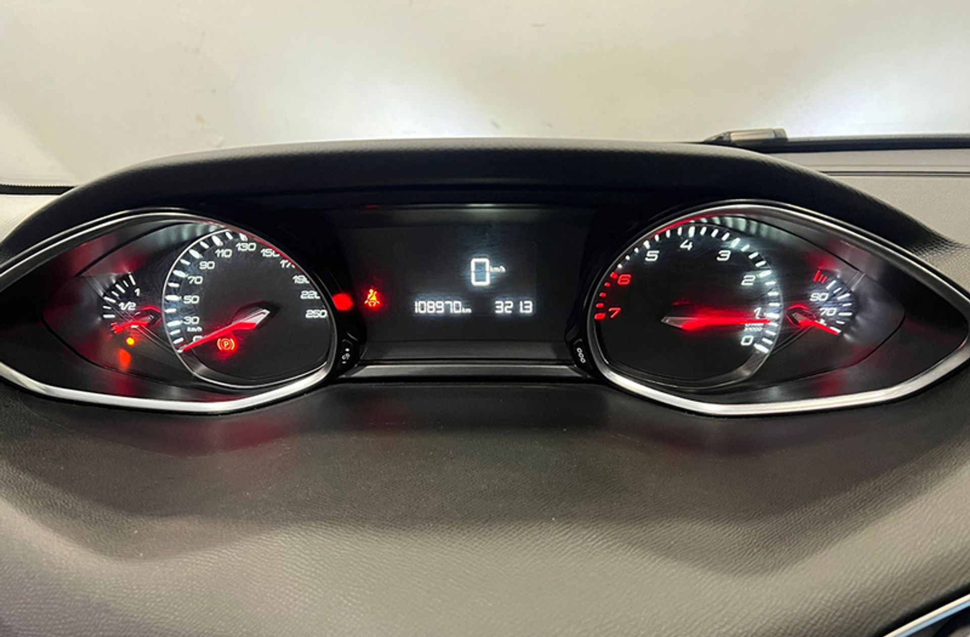Peugeot 308 1.6 THP Allure - foto 21