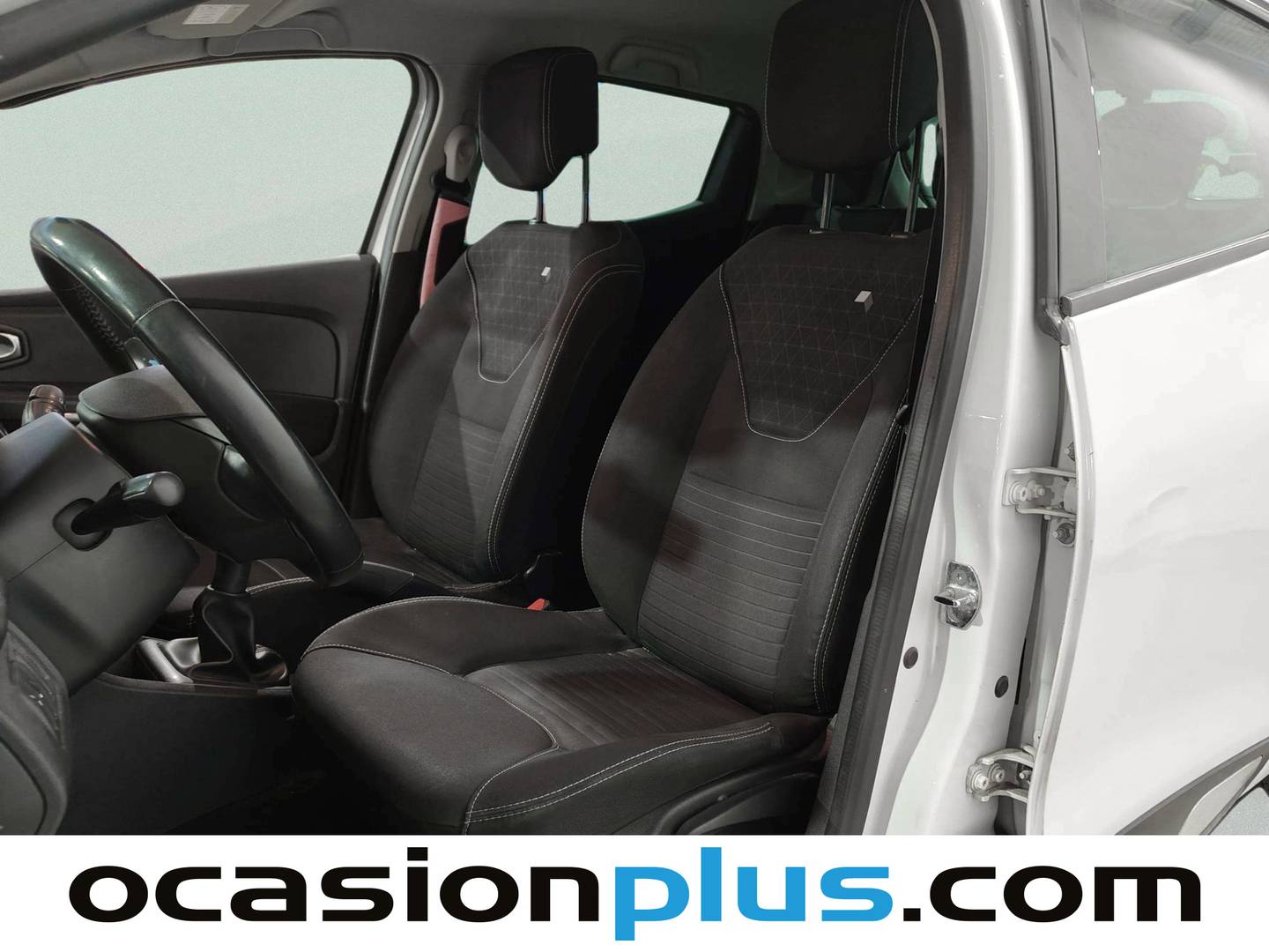 Foto asientos delanteros Renault Clio Renault Clio Limited 1.2 (75 CV)