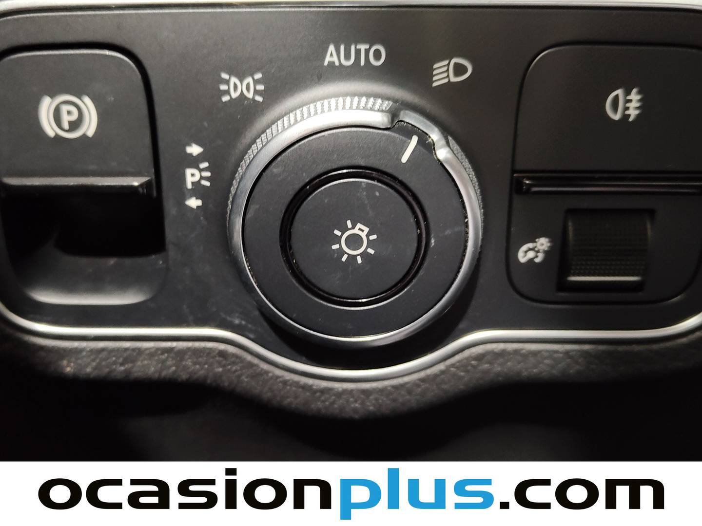 Foto Mercedes GLB Mercedes-Benz GLB 220 D 4Matic DCT (190 CV)