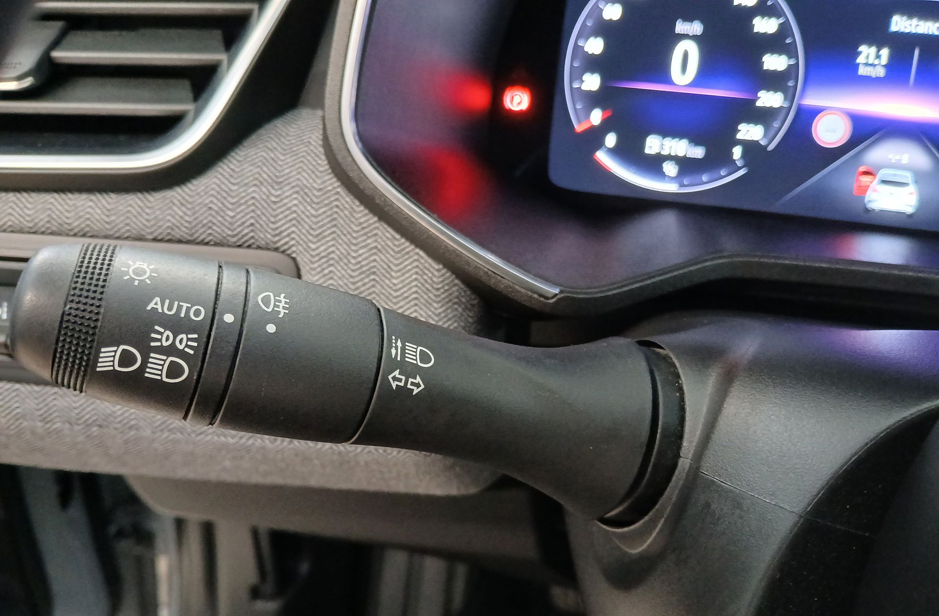 Renault Clio Techno TCe - foto 25