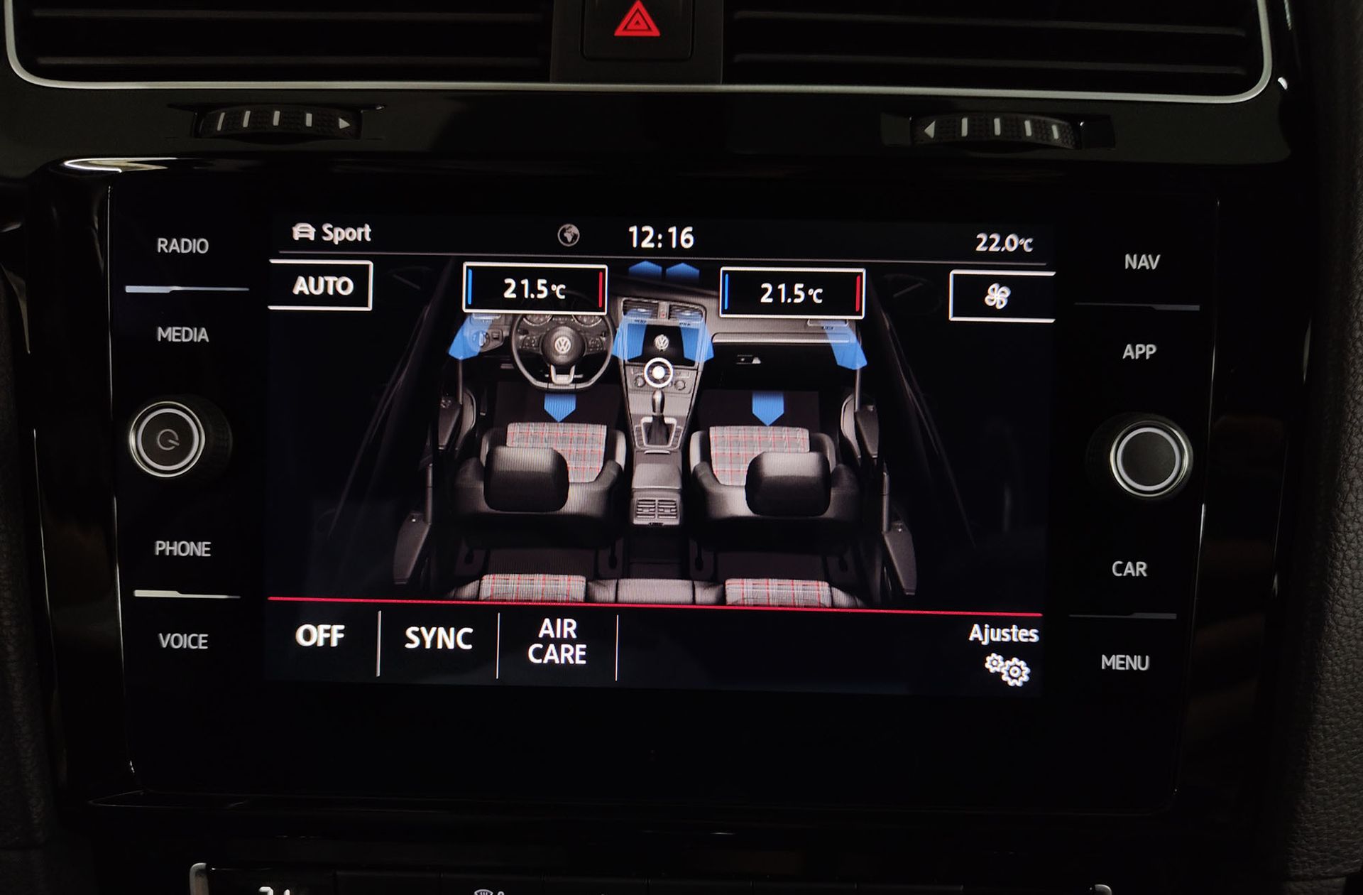 Volkswagen Golf GTI Performance 2.0 TSI DSG - foto 31