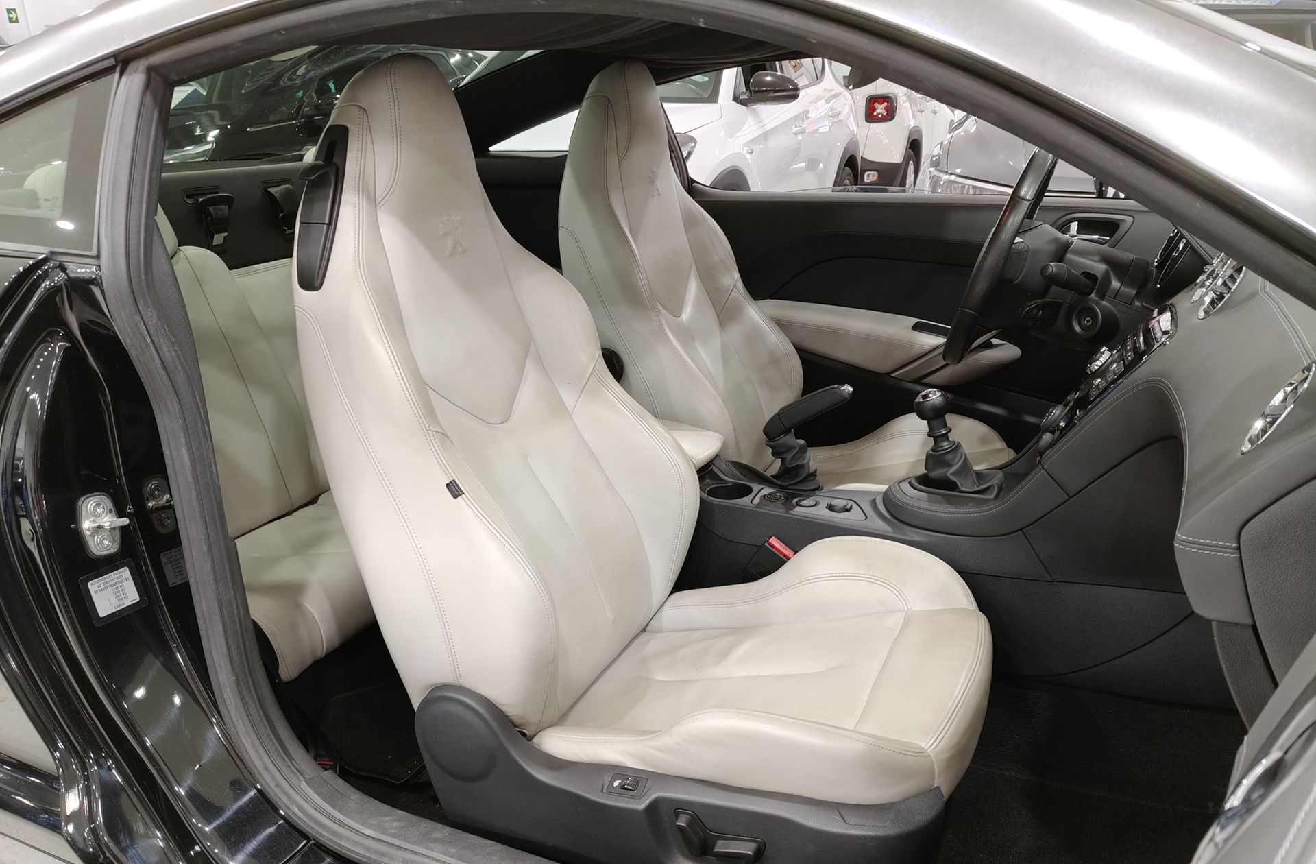 Peugeot RCZ 1.6 THP - foto 17