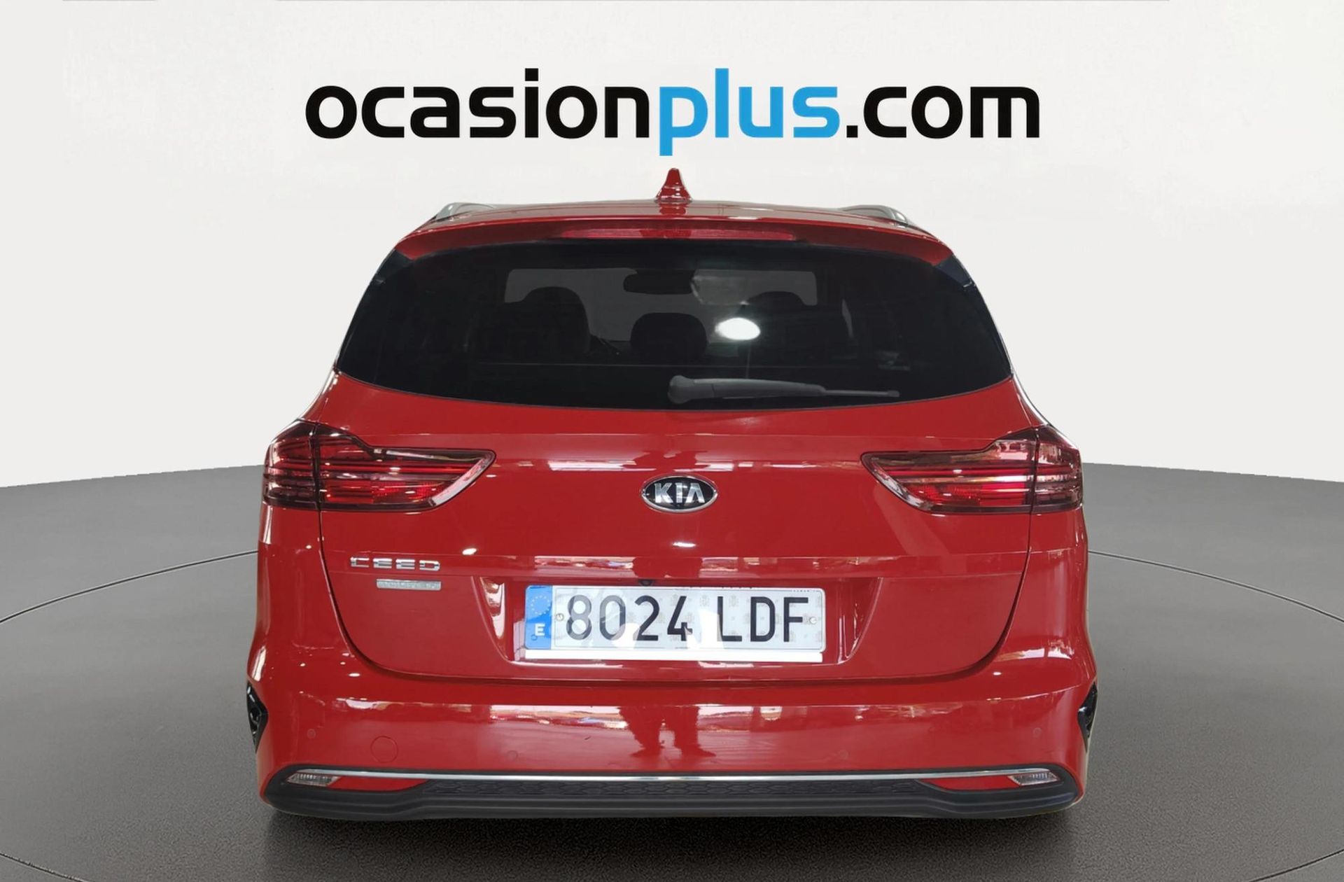 Kia Ceed 1.6 CRDi Tech - foto 17