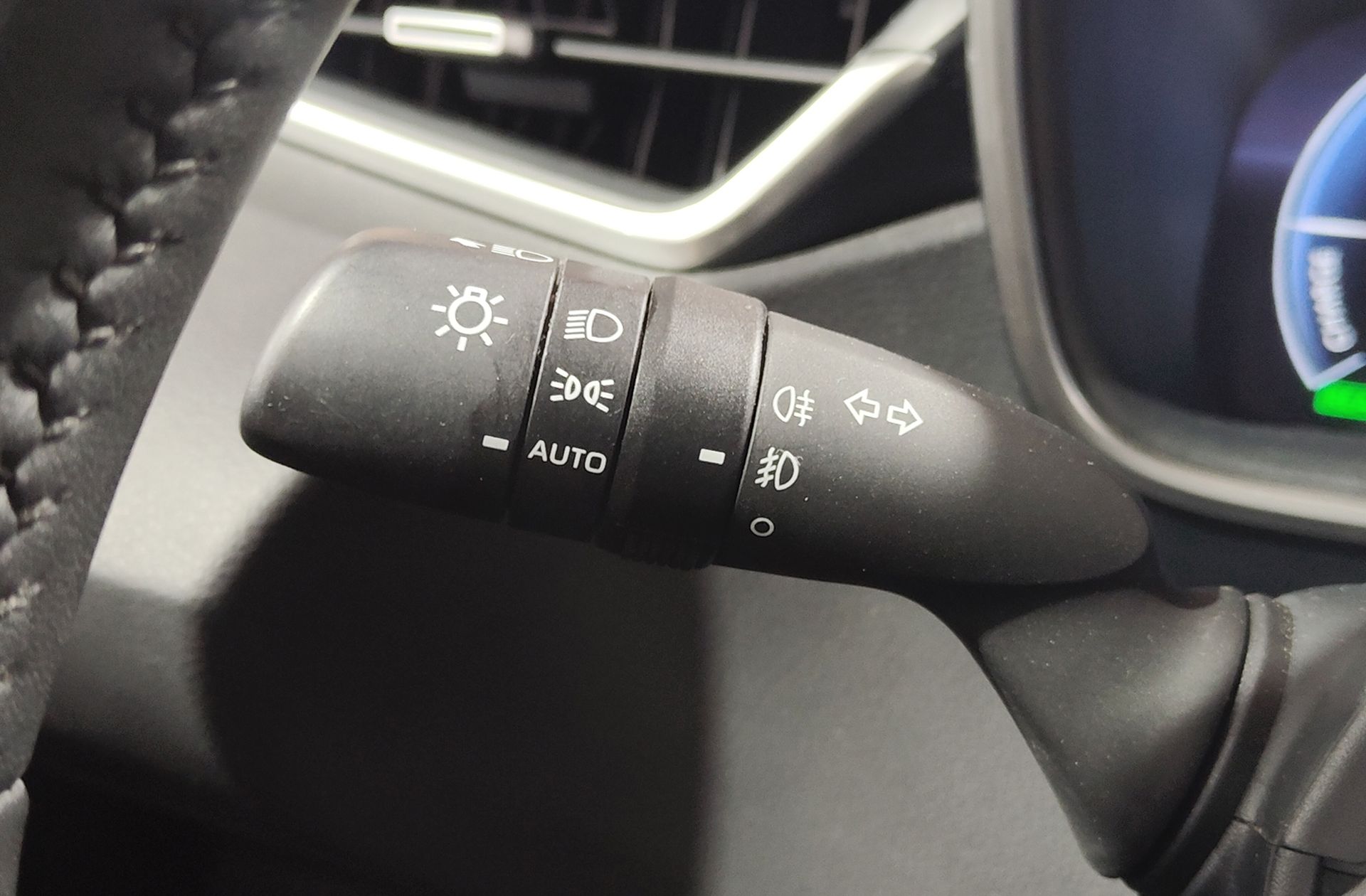 Toyota Corolla 140H Style - foto 27