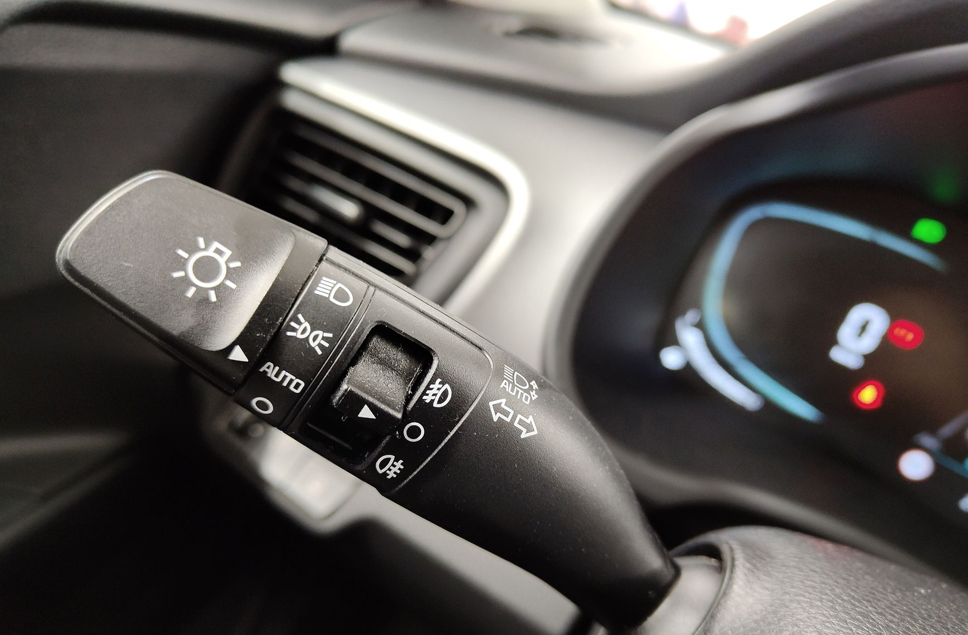 Kia Stonic 1.0 T-GDi MHEV Concept - foto 24