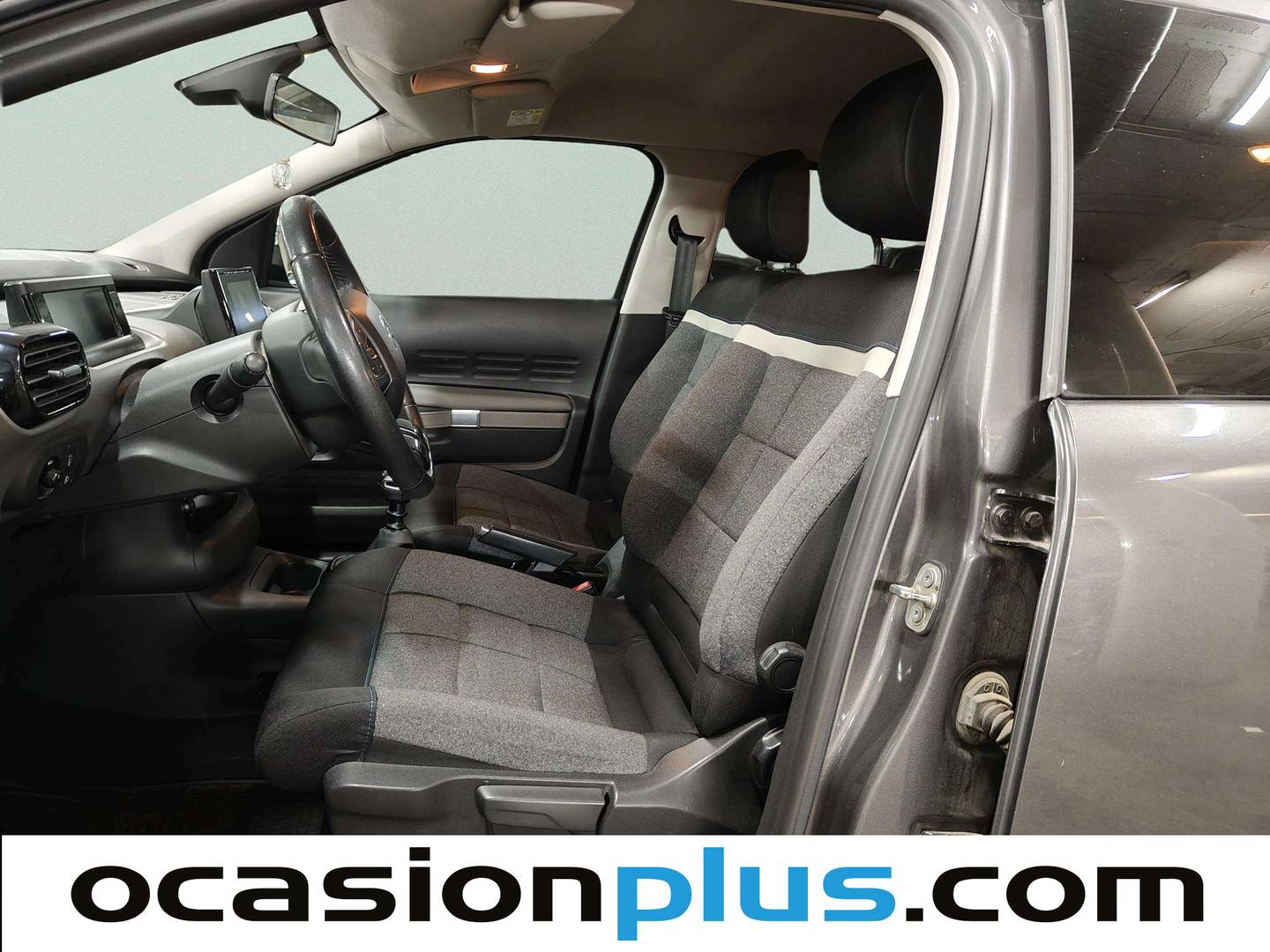 Foto asientos delanteros Citroën C4 Cactus Citroën C4 Cactus PureTech 110 S&S Feel (110 CV)