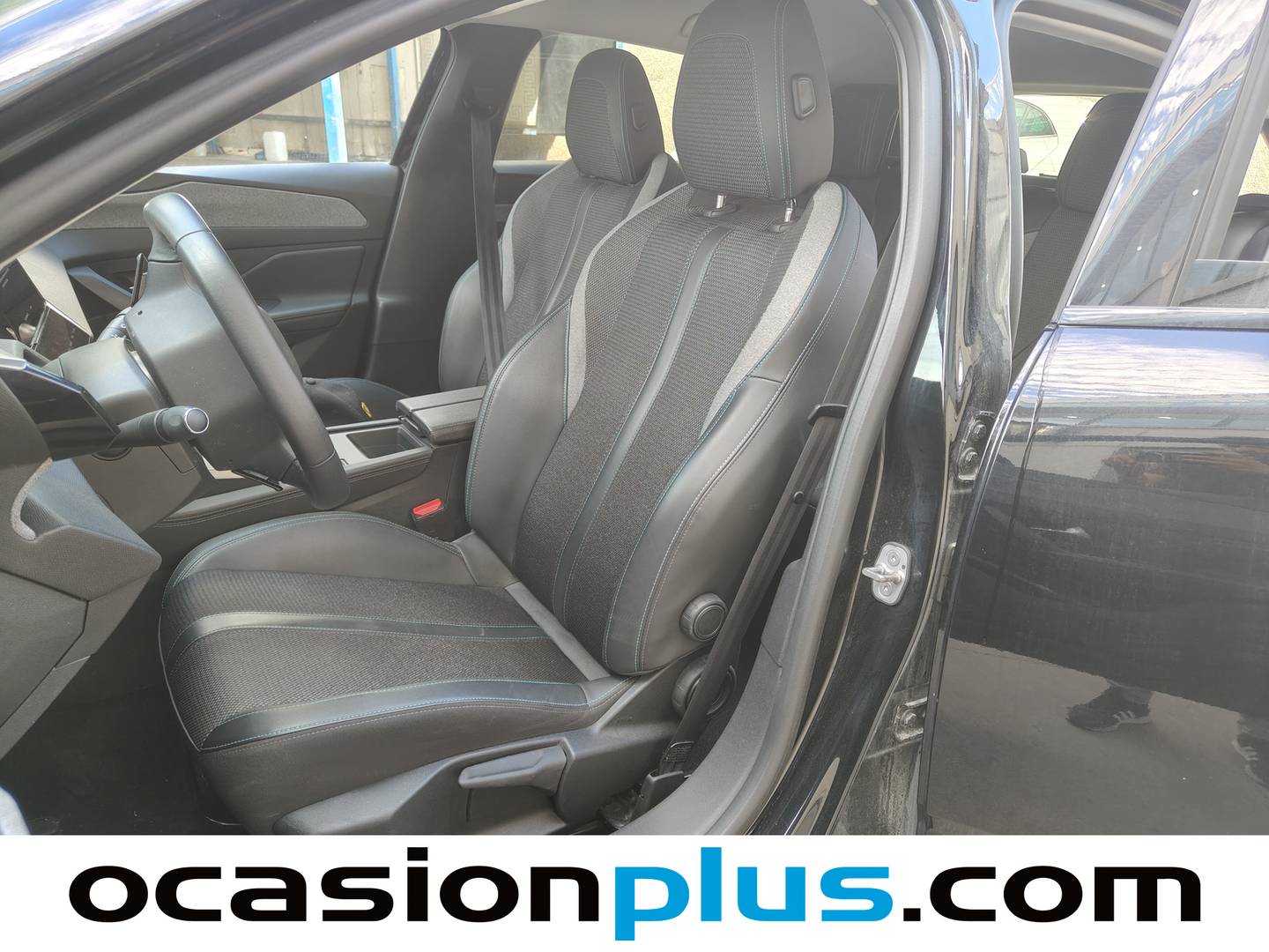 Foto asientos delanteros Peugeot 308 Peugeot 308 5P Allure BlueHDi 130 S&S EAT8 (130 CV)