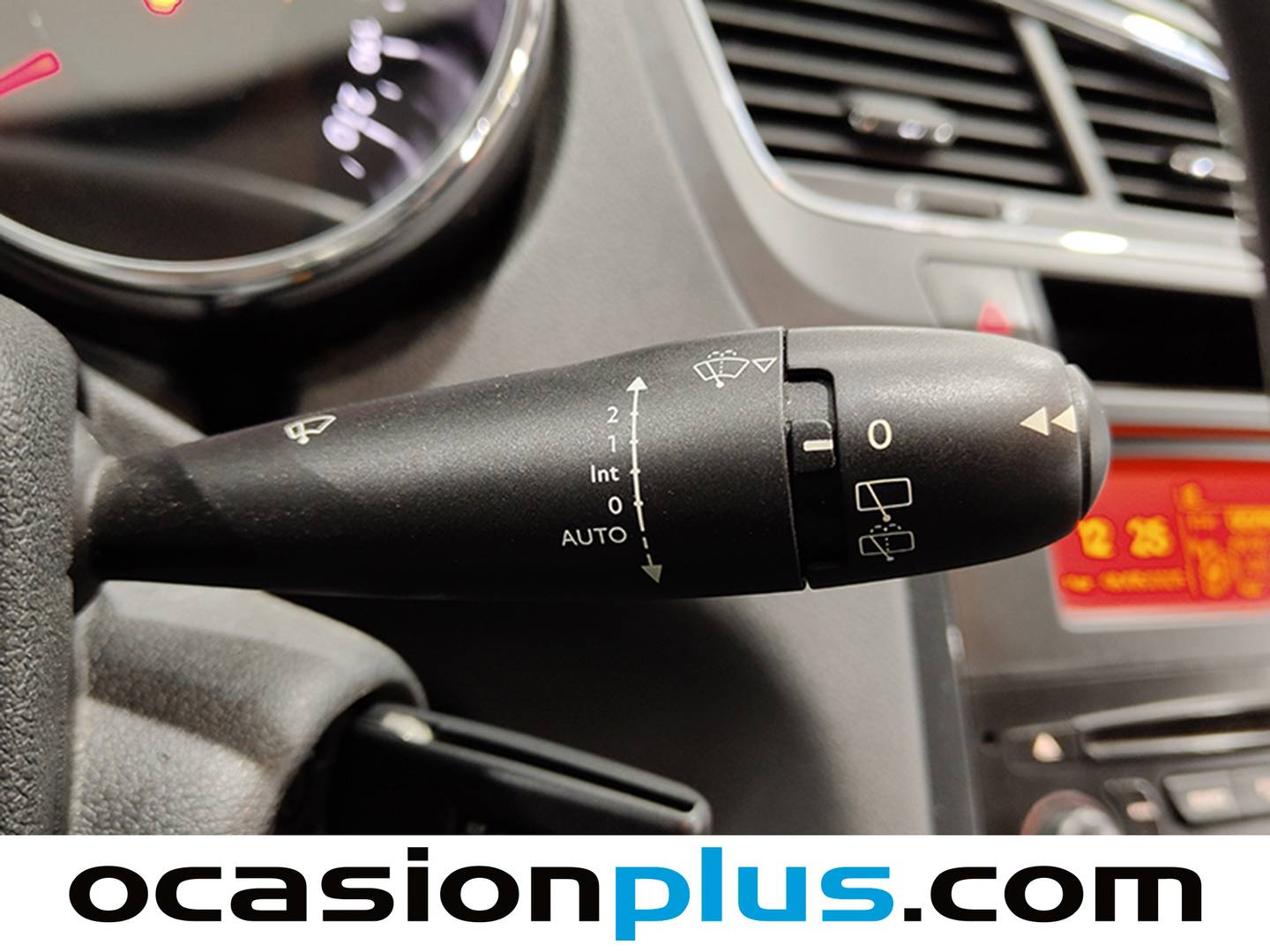 Acabados Peugeot 5008 Peugeot 5008 Active VTi  (120 CV) 7 Plazas