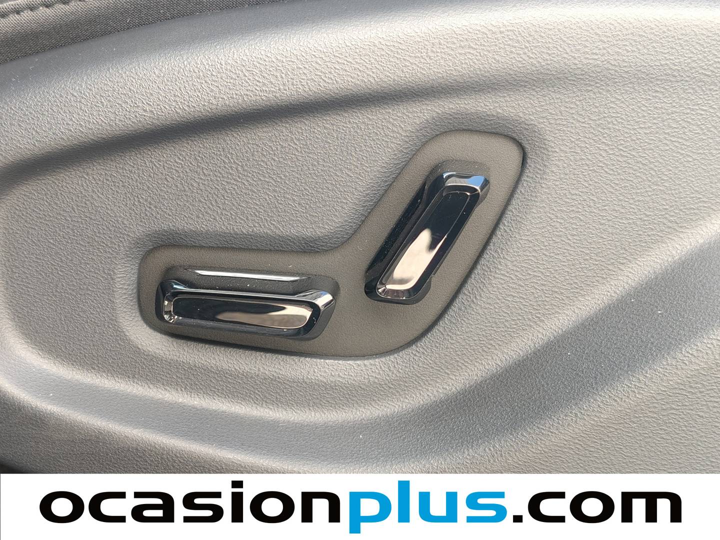 Extras del Geely Starray EM-i Geely Starray EM-i 1.5 PHEV PRO (262 CV)