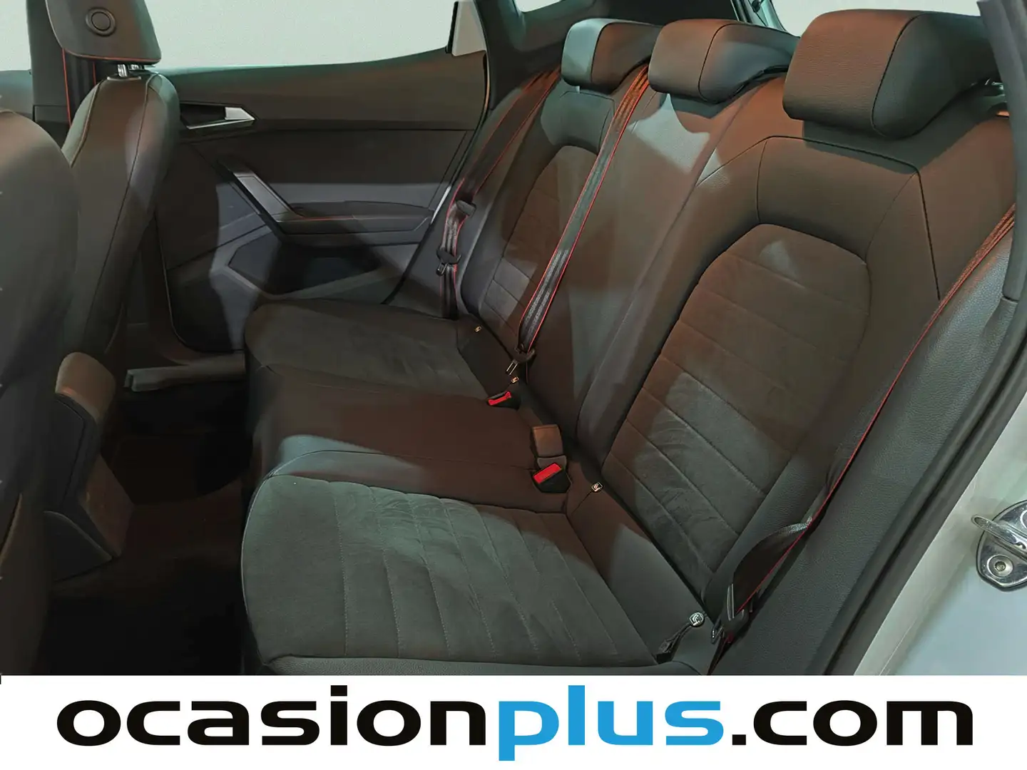 Foto Seat Arona SEAT Arona 1.5 TSI FR XL DSG (150 CV)