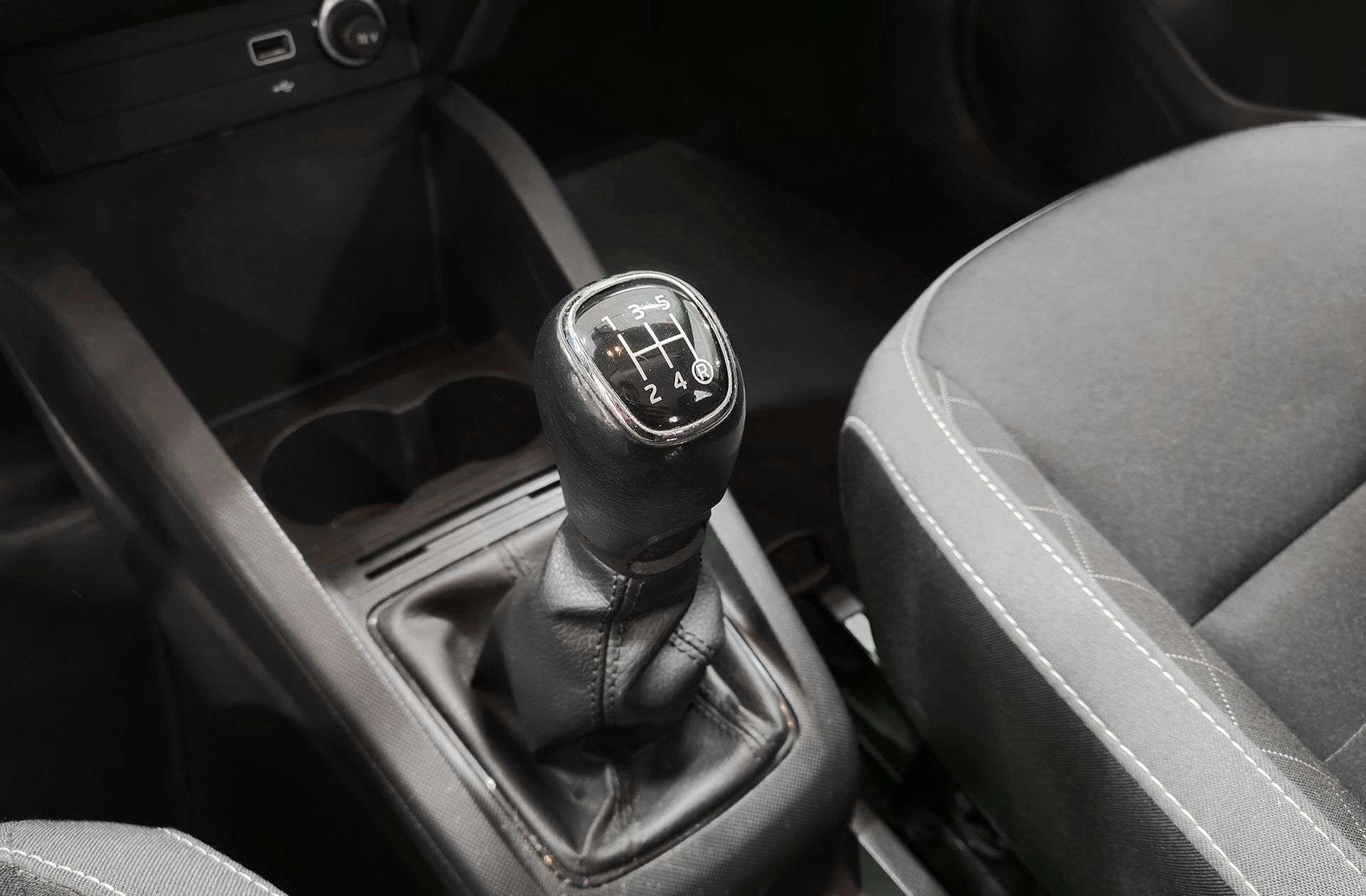 Škoda Fabia 1.0 MPI Like - foto 5