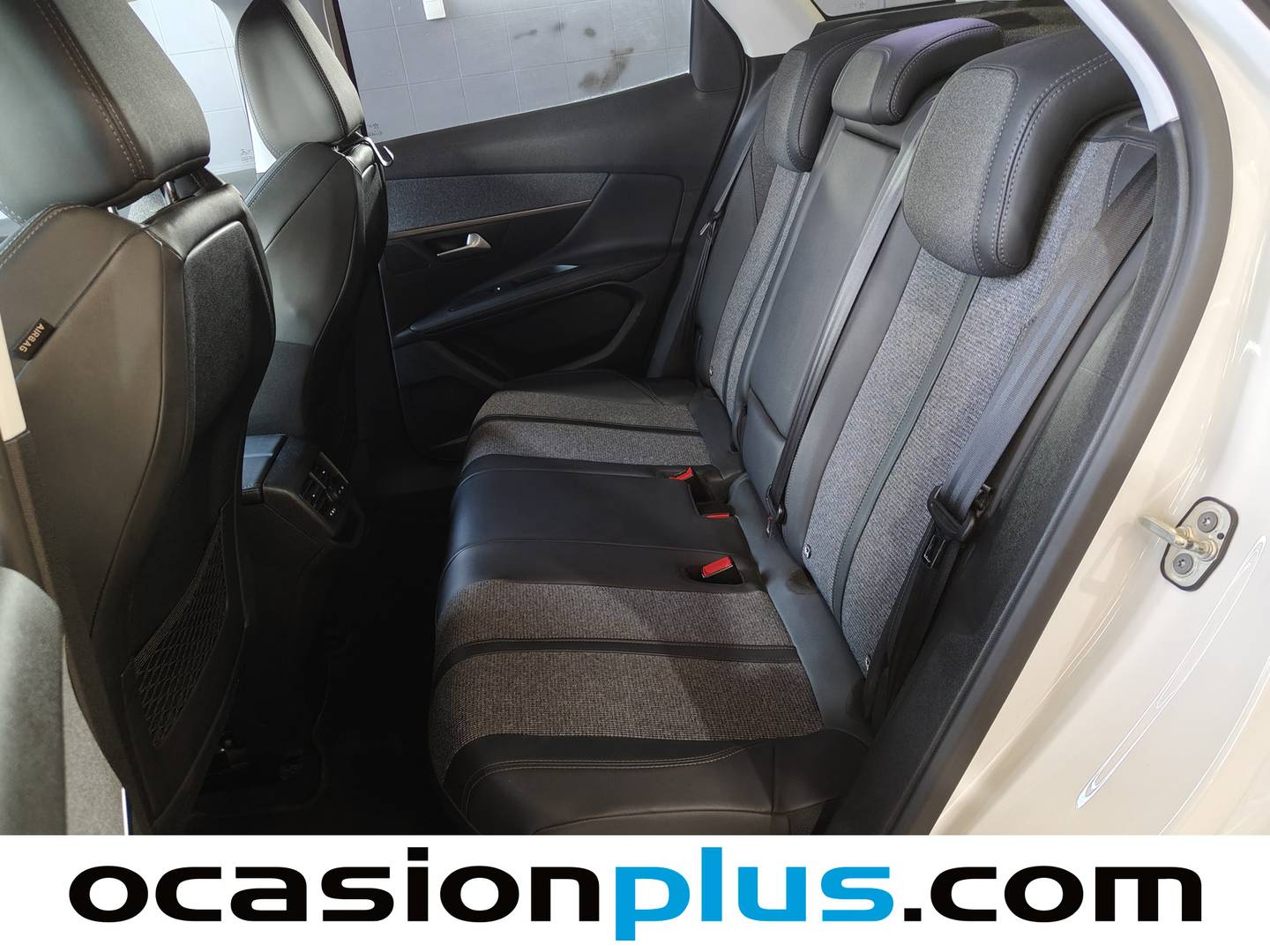 Foto asientos traseros Peugeot 3008 Peugeot 3008 BlueHDI 130 S&S Allure EAT8 (130 CV)