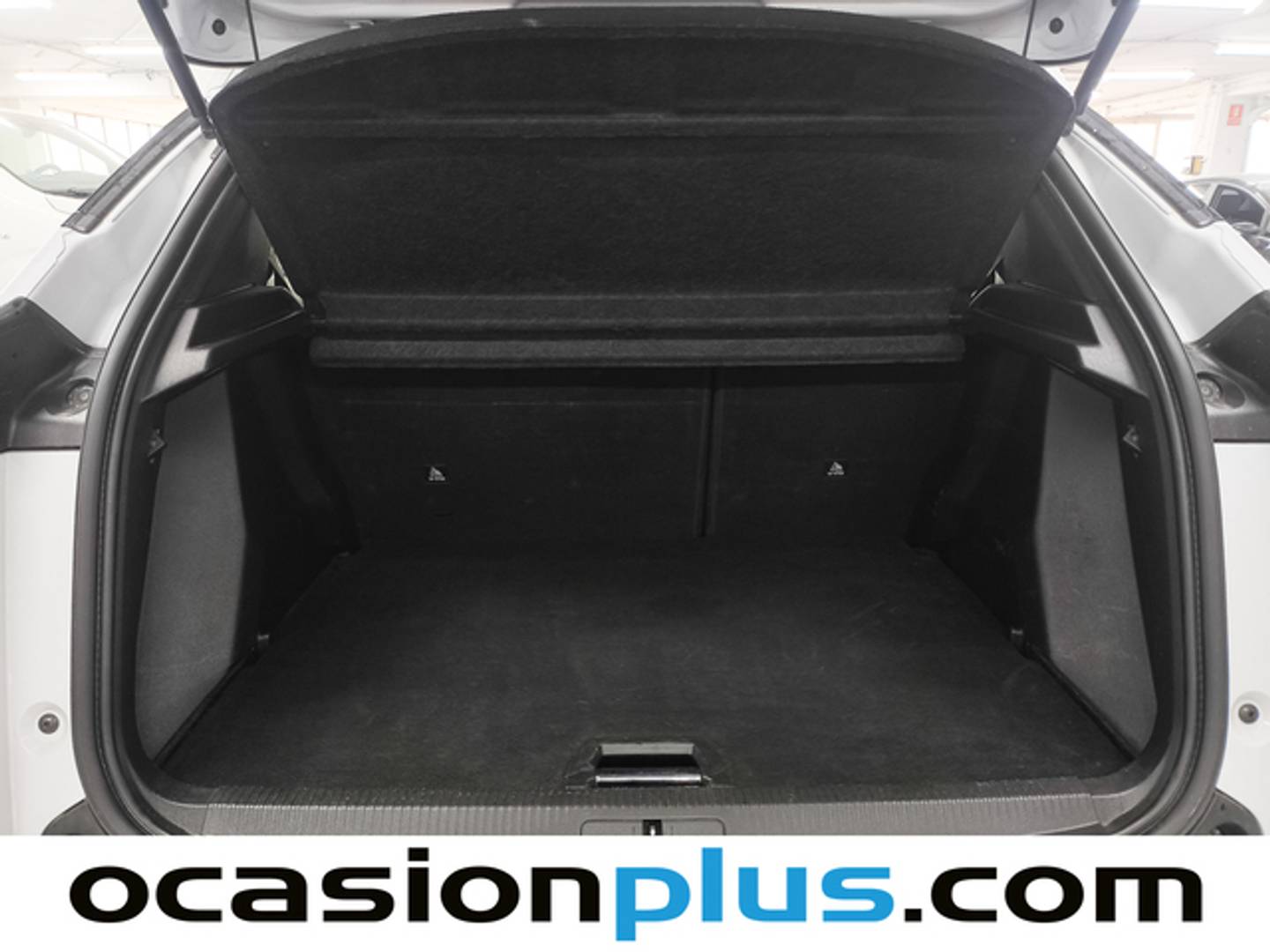 Fotos maletero Peugeot 2008 Peugeot 2008 BlueHDi 130 S&S Allure Pack EAT8 (130 CV)
