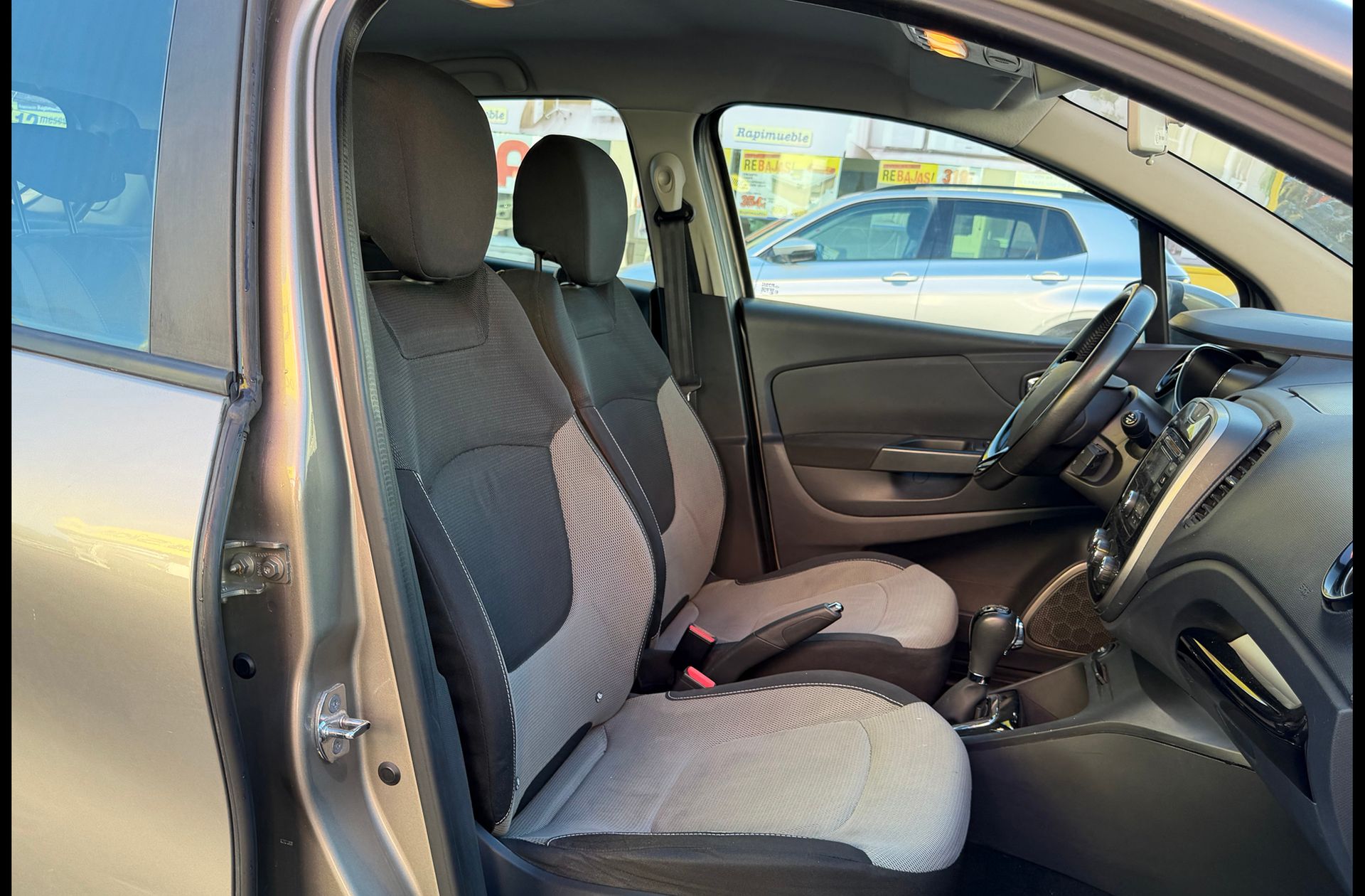 Renault Captur Intens TCe EDC - foto 14
