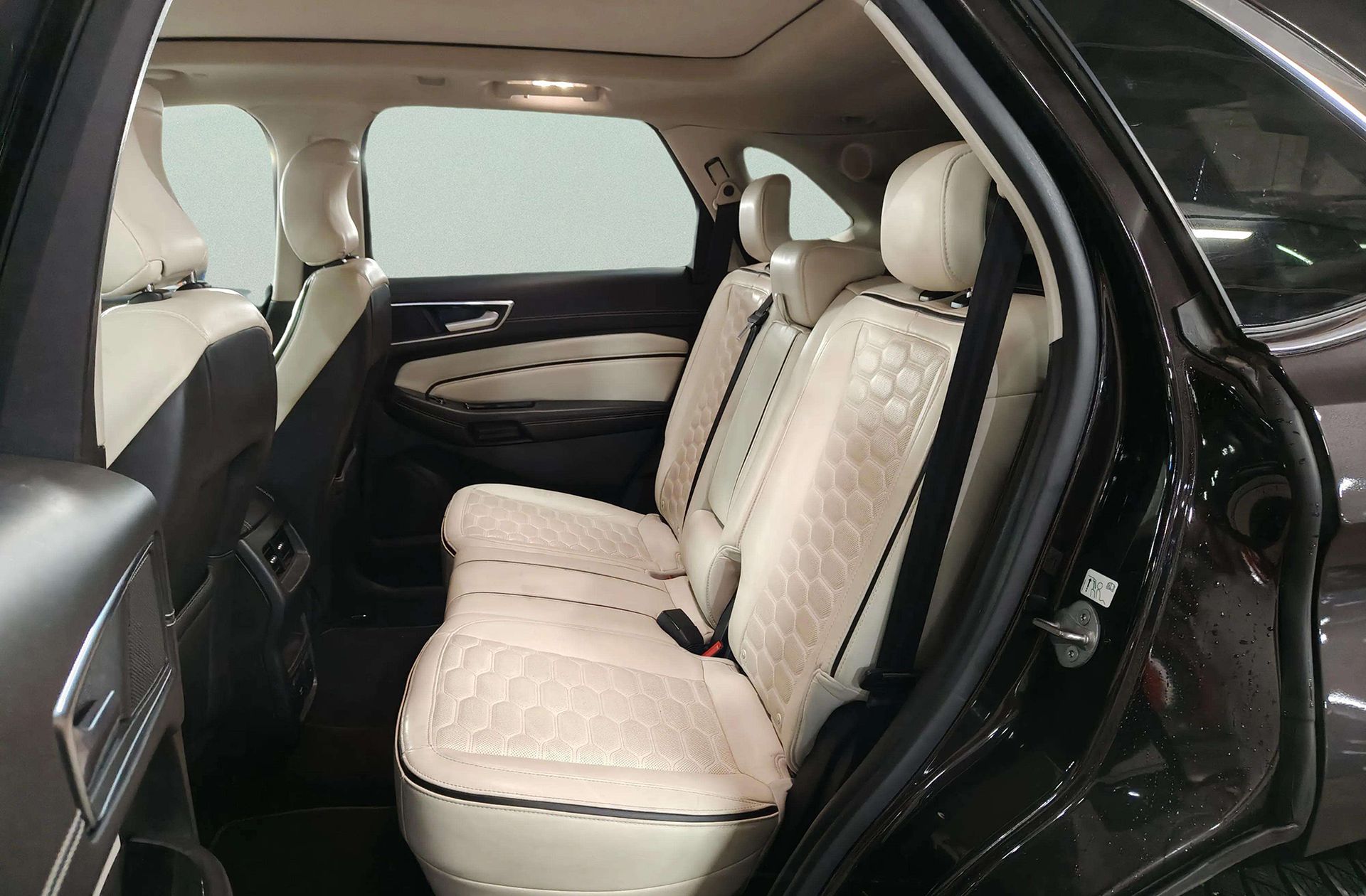 Ford Edge 2.0 TDCi Vignale 4x4 PowerShift - foto 16