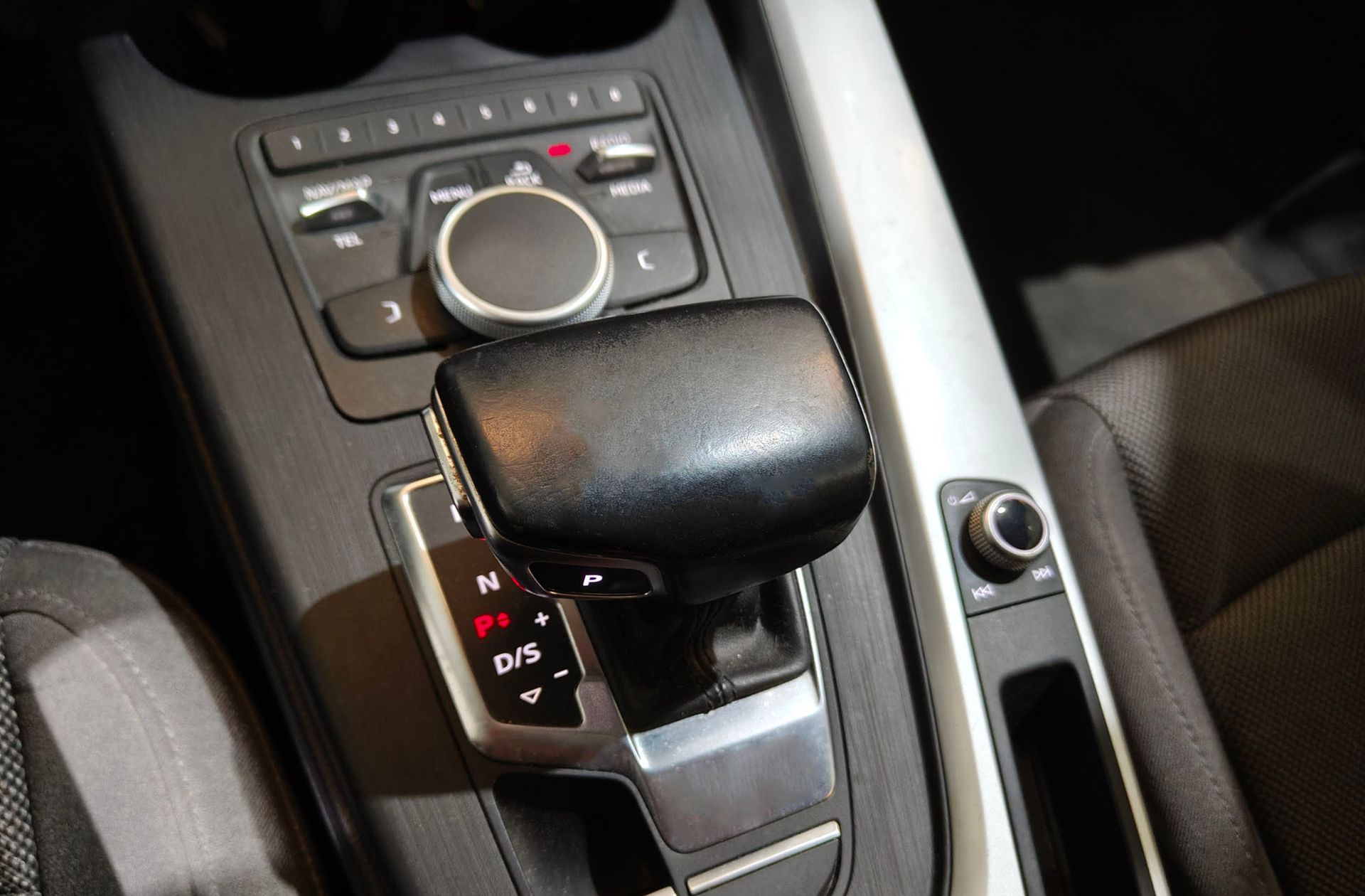 Audi A4 Advanced edition 2.0 TDI S tronic - foto 5