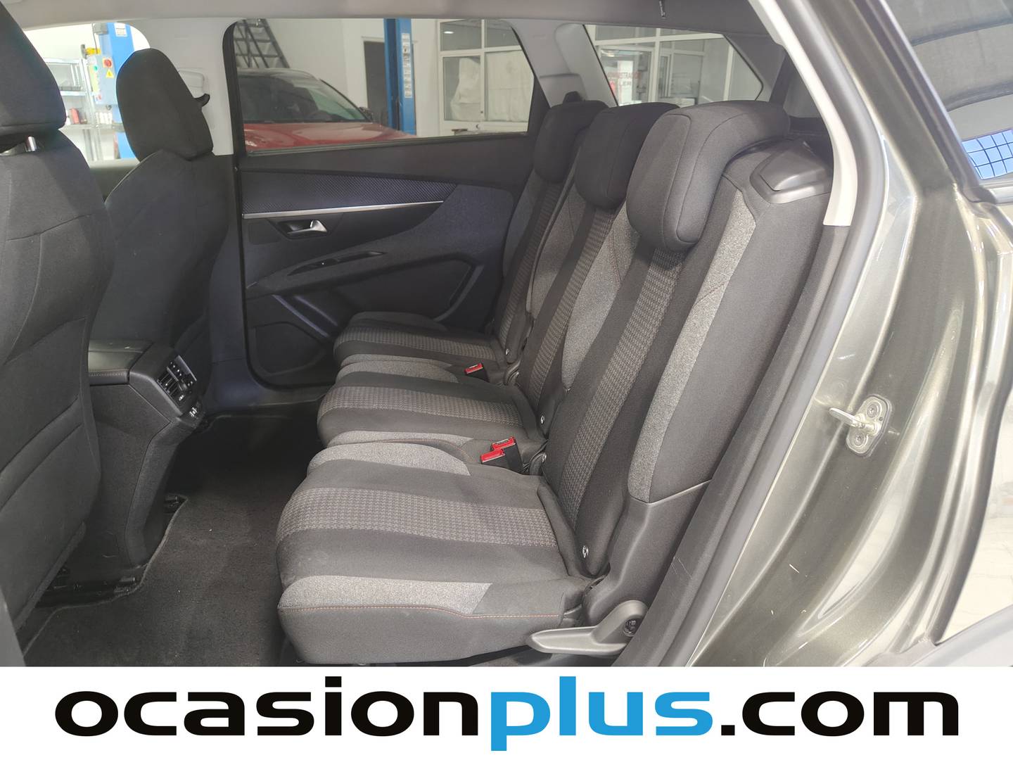 Foto asientos traseros Peugeot 5008 Peugeot 5008 BlueHDi 130 Active S&S EAT8 (130 CV)