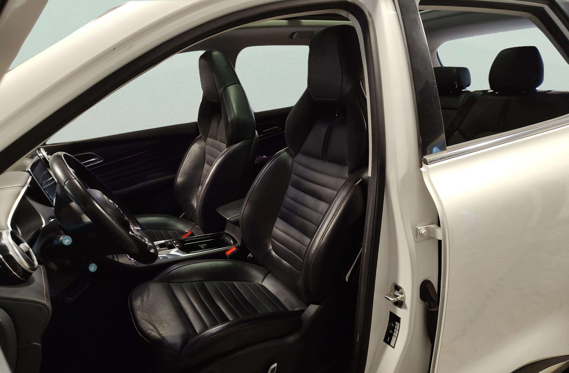 MG HS 1.5 Turbo GDI Luxury DCT - foto 13