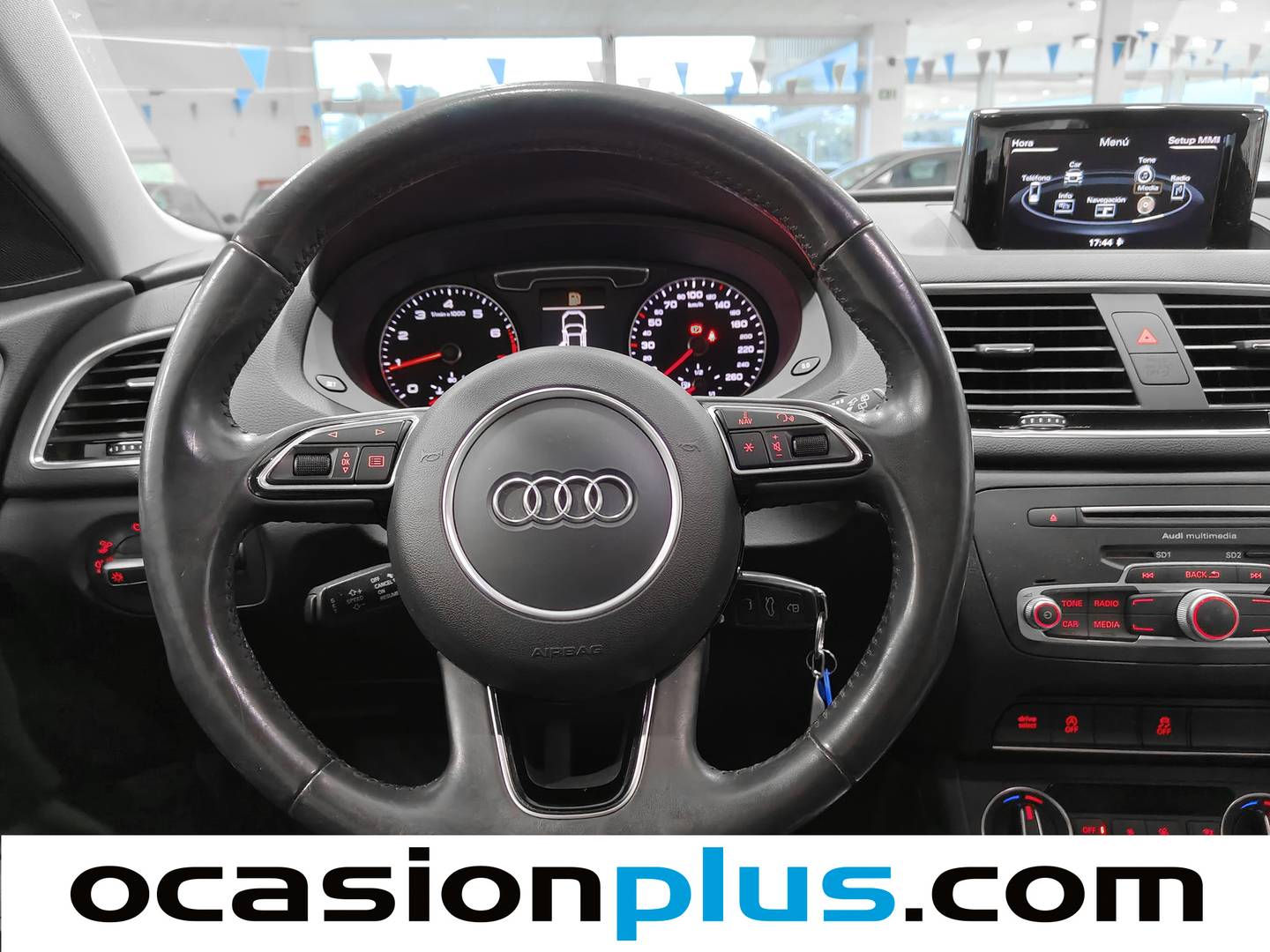 Foto Audi Q3 Audi Q3 sport edition 1.4 TFSI CoD 110 kW (150 CV)