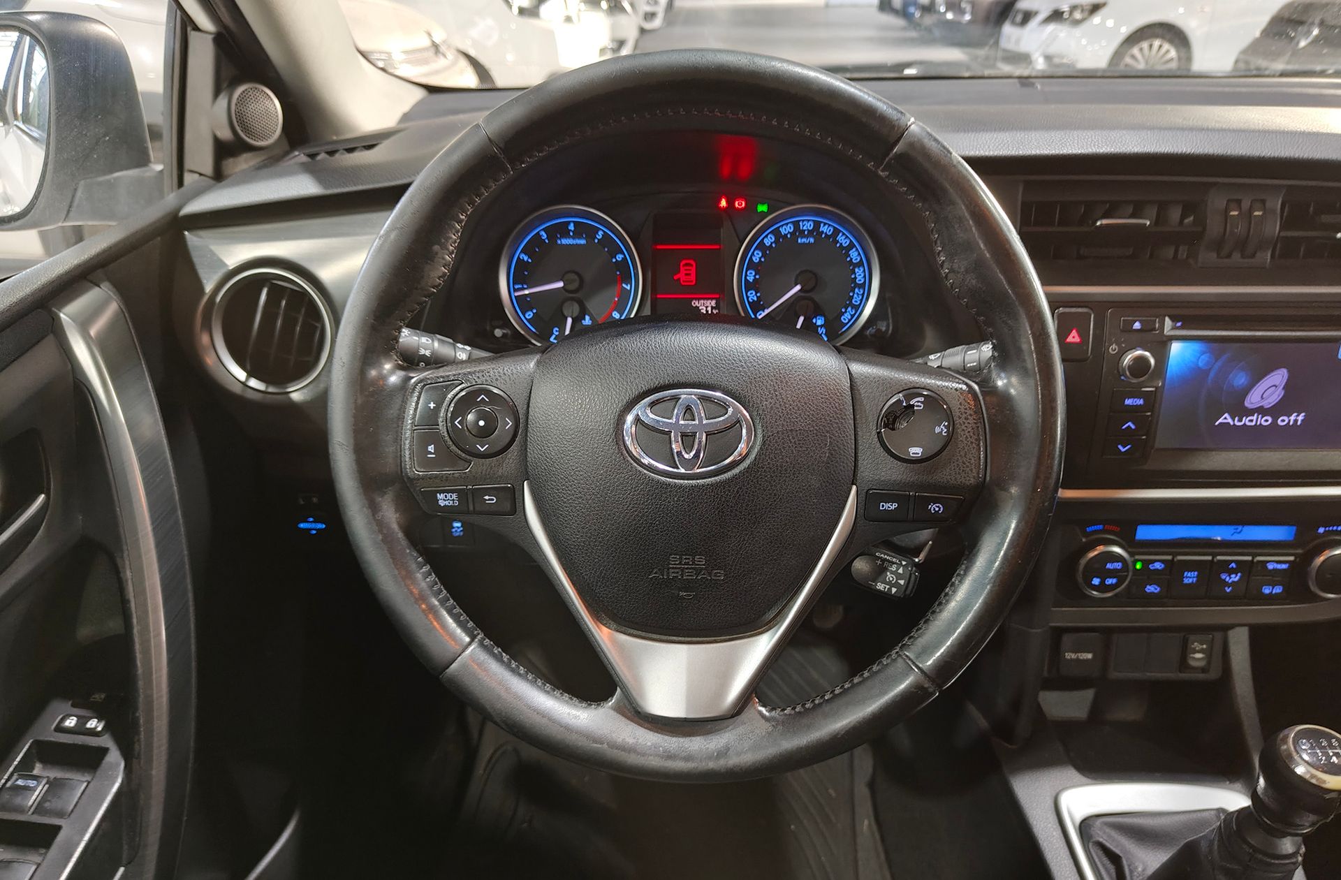 Toyota Auris 130 Active - foto 18