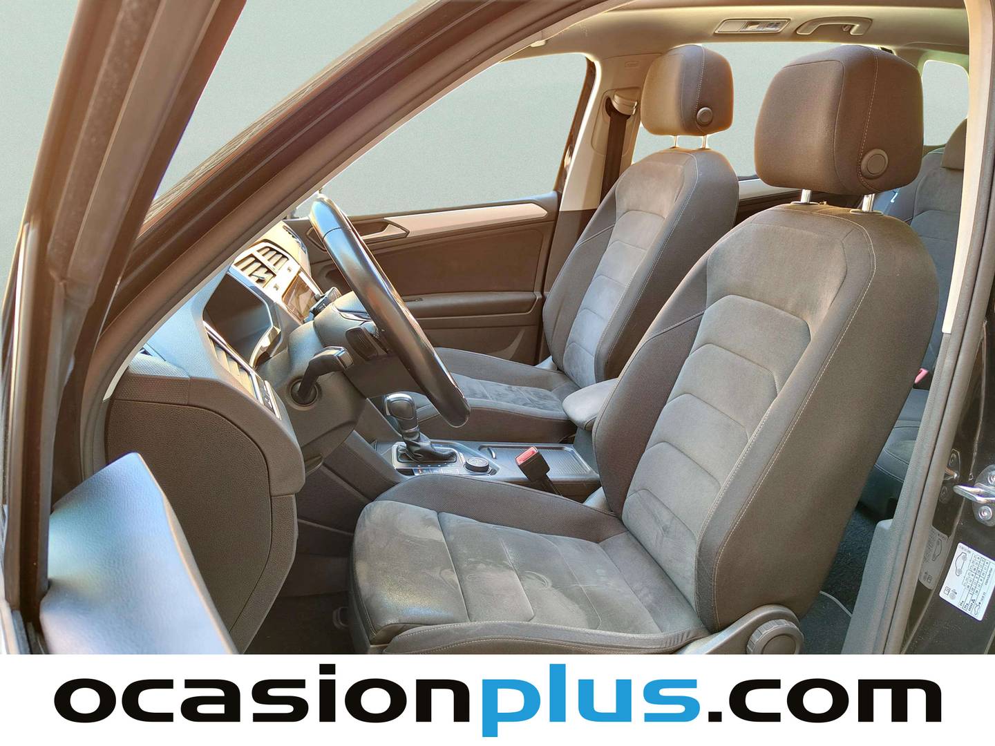 Foto asientos delanteros Volkswagen Tiguan Volkswagen Tiguan Advance 2.0 TDI BMT 4Motion (150 CV) DSG