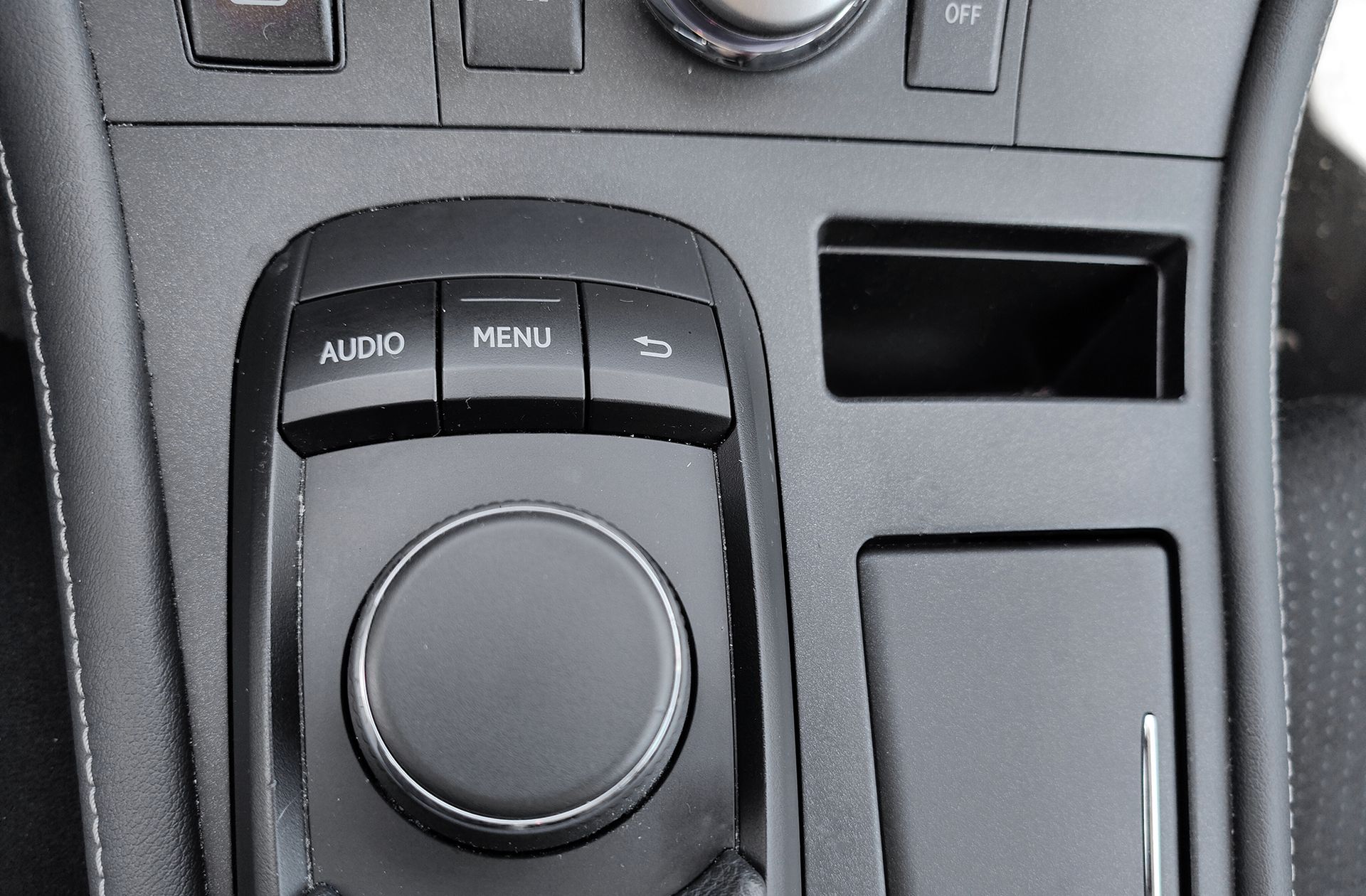 Lexus CT 200h Executive - foto 28