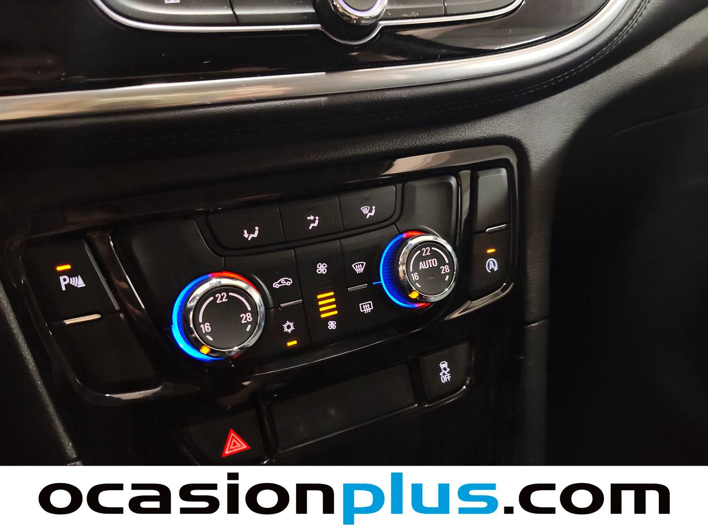Acabados Opel Mokka X Opel Mokka X 1.4 Turbo S&S Color Edition 4X2 (140 CV)