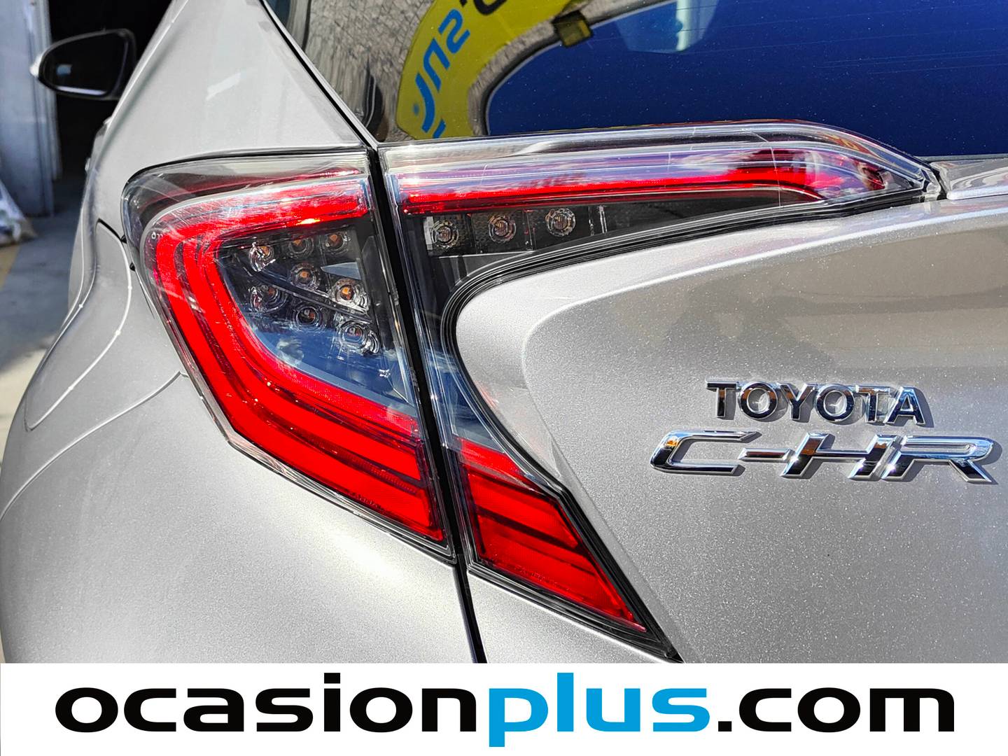Acabados Toyota C-HR Toyota C-HR 1.8 125H Advance (122 CV)