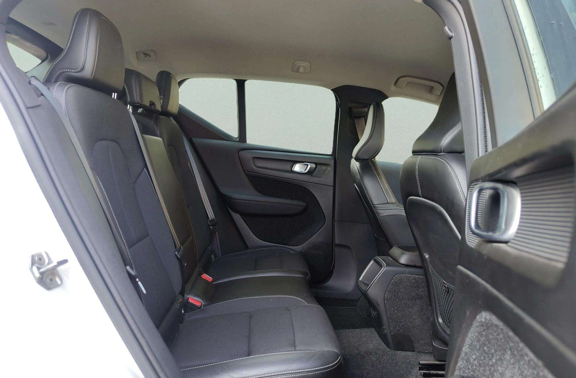 Volvo XC40 D3 Momentum - foto 20
