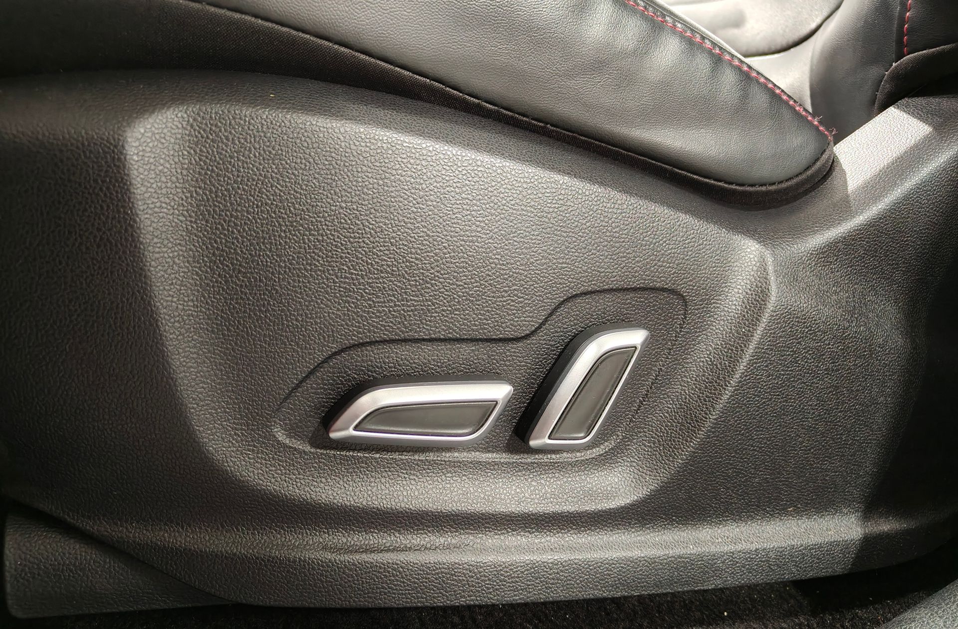 MG EHS 1.5 T-GDi PHEV Luxury - foto 9