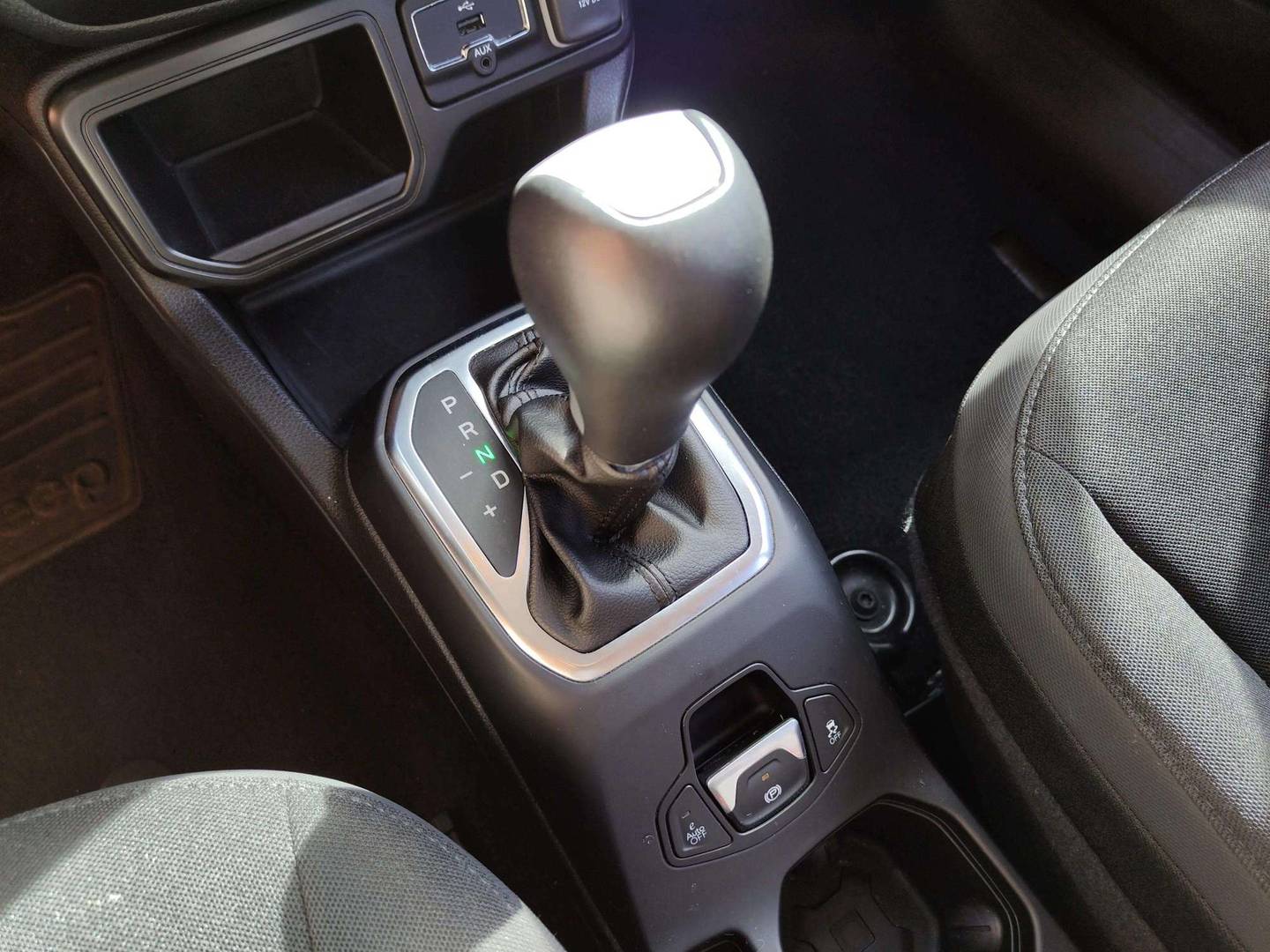 Foto Jeep Renegade Jeep Renegade eHybrid 1.5 Limited ATX (130 CV)