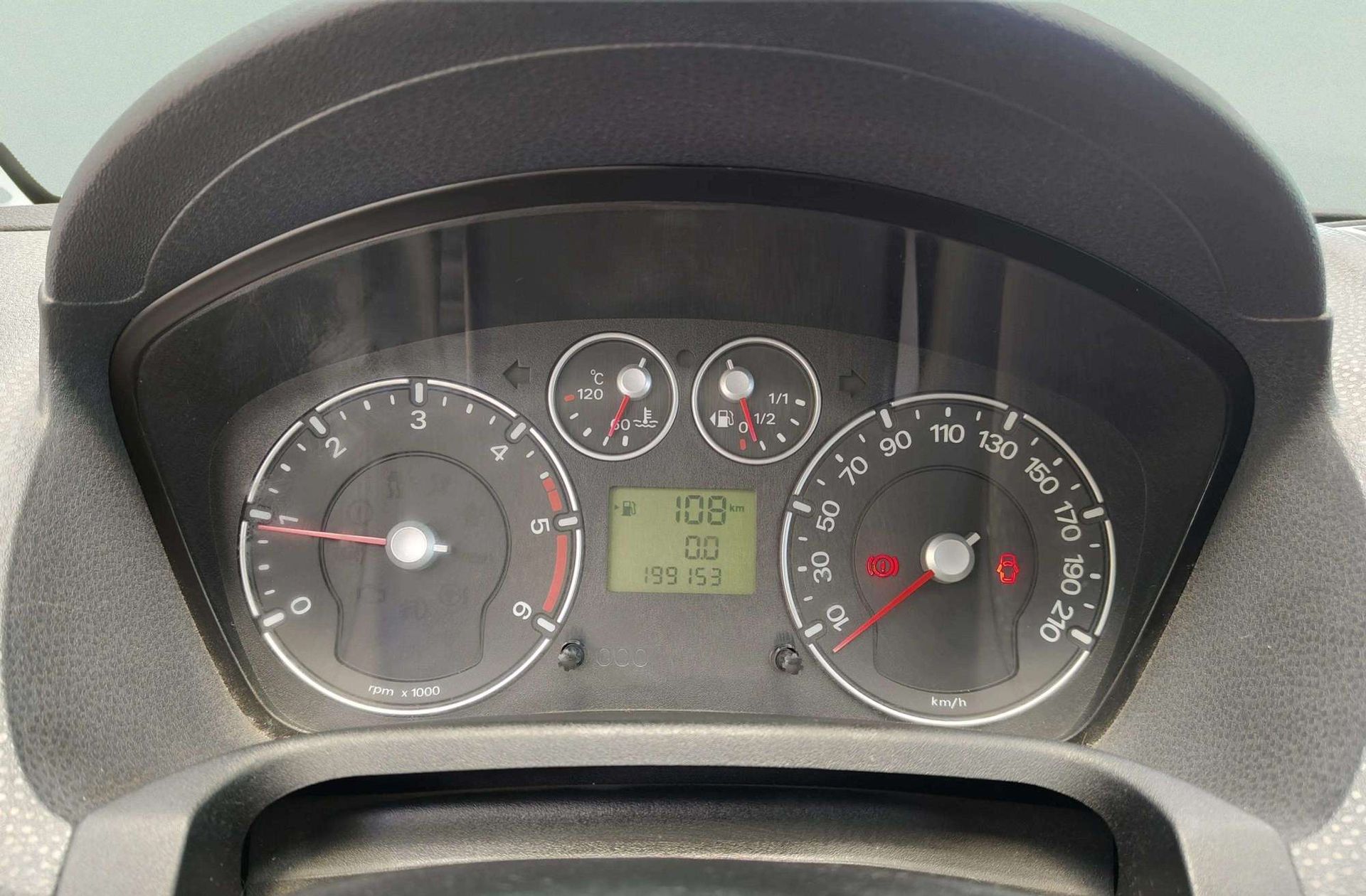 Ford Fiesta 1.6 TDCi Coupé Trend - foto 19