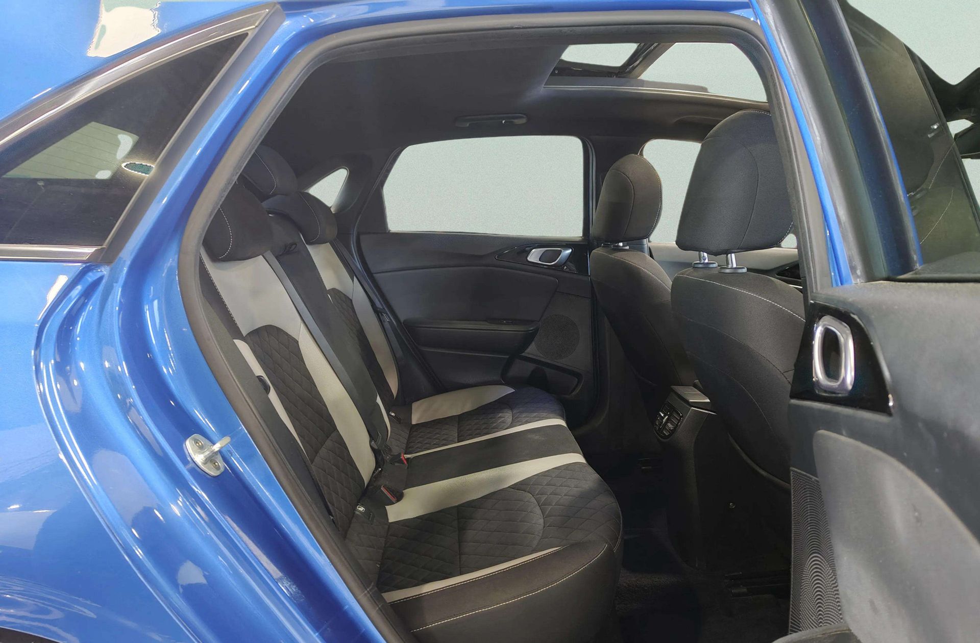Kia Ceed 1.4 T-GDi GT Line - foto 20