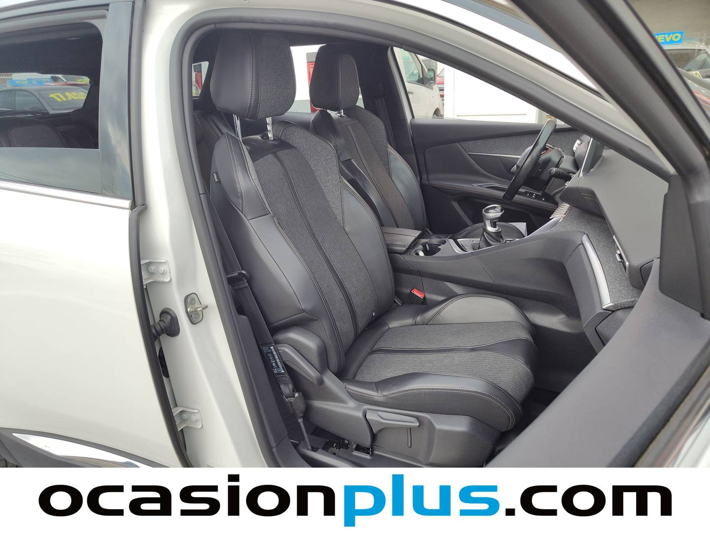 Foto Peugeot 3008 Peugeot 3008 BlueHDI 130 S&S GT Line (130 CV)