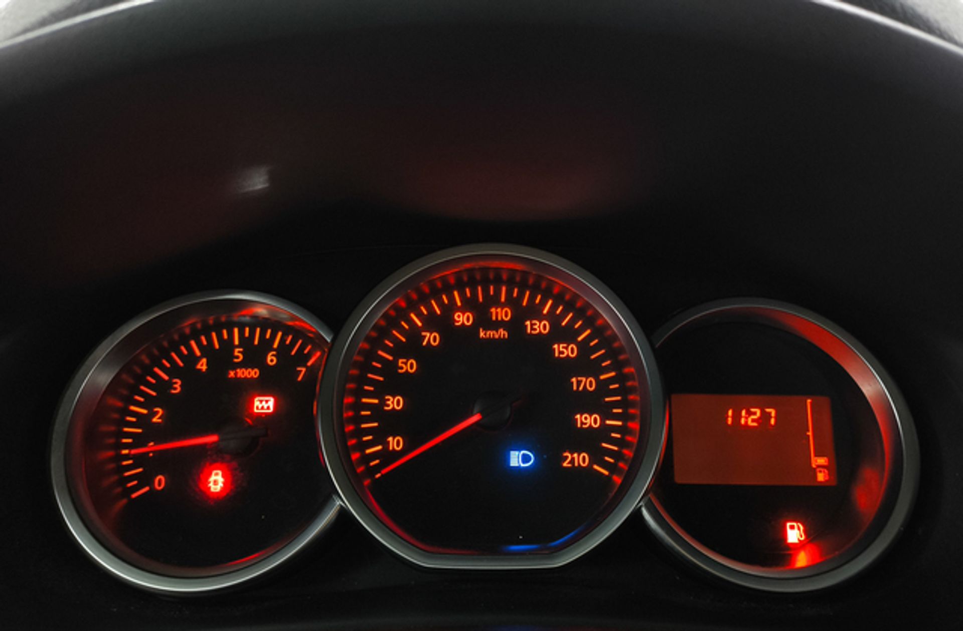 Dacia Logan Essential 1.0 - foto 18