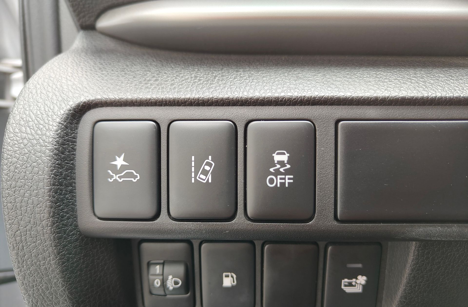 Mitsubishi Eclipse Cross 2.4 PHEV Kaiteki 4WD - foto 12