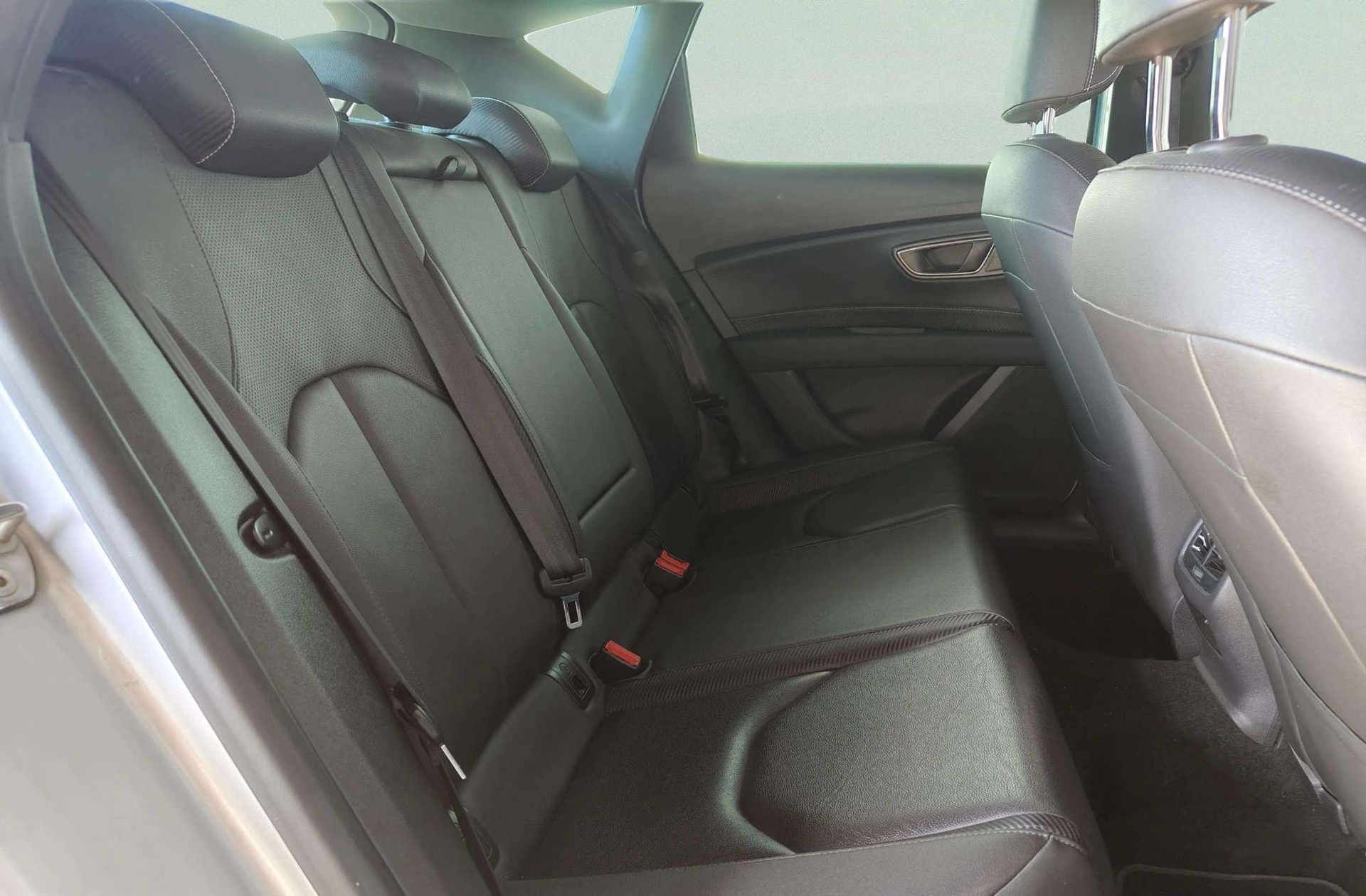 SEAT León 2.0 TSI Cupra DSG - foto 22
