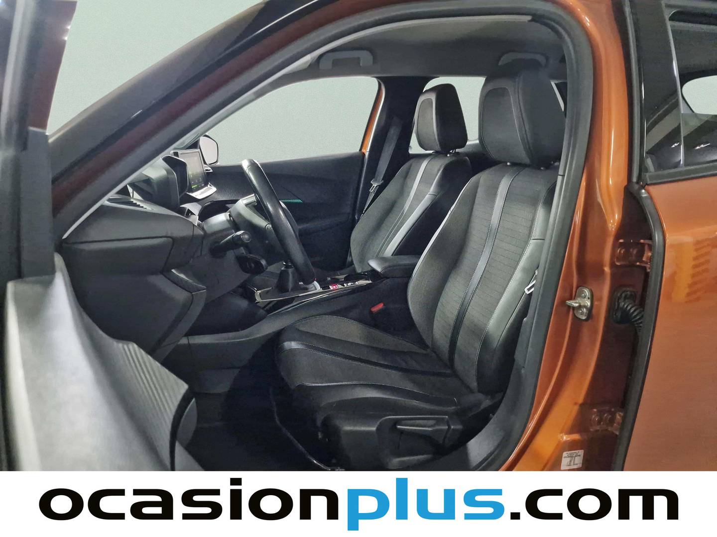 Foto asientos delanteros Peugeot 2008 Peugeot 2008 PureTech 130 S&S Allure Pack (130 CV)