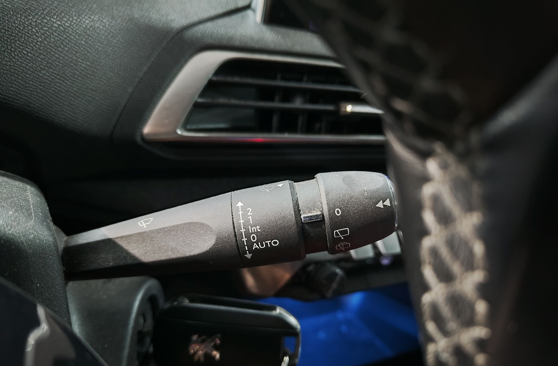 Peugeot 5008 PureTech 130 Allure 7 plazas - foto 30