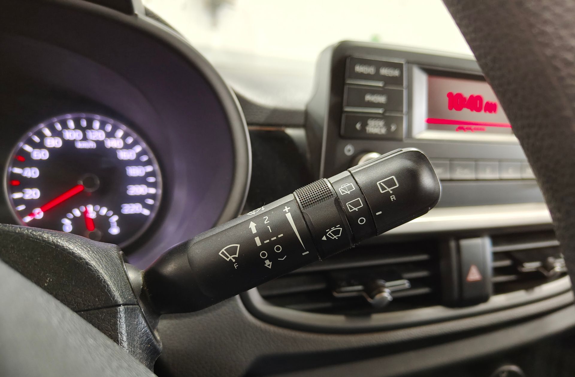 Kia Picanto 1.0 DPi Concept Pack Comfort - foto 25