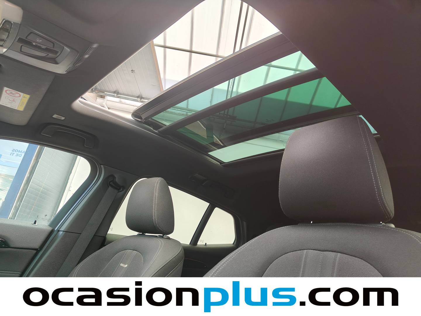 Extras y acabados del BMW X2 BMW X2 sDrive18i (140 CV)