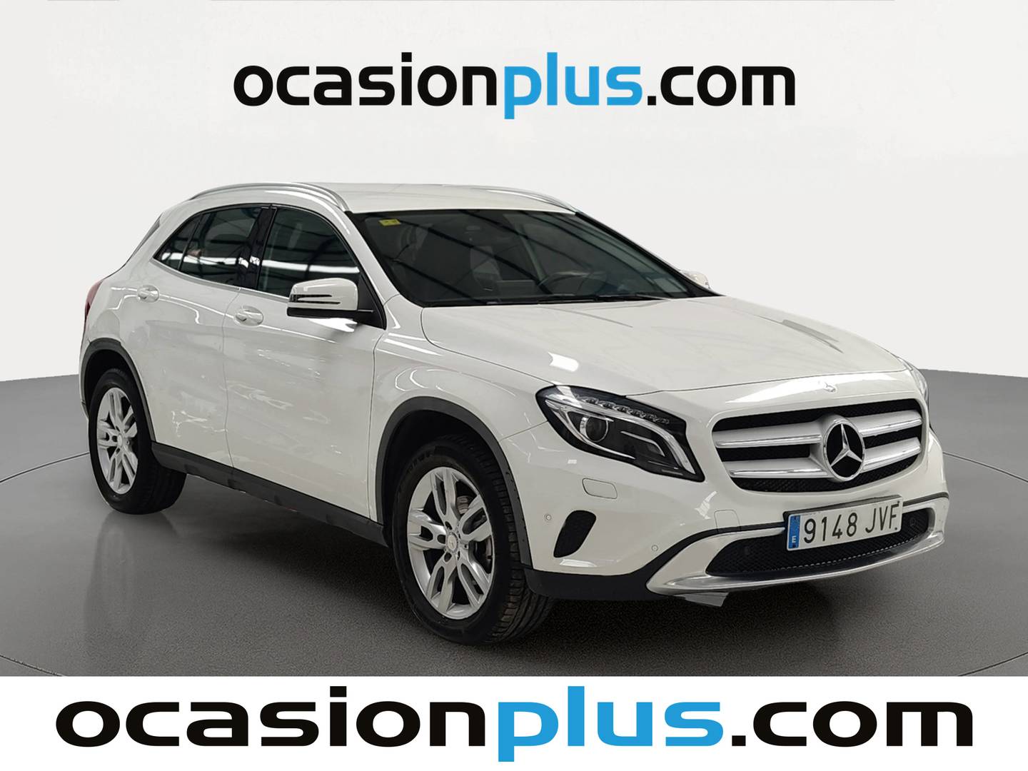 Foto delantera Mercedes GLA Mercedes GLA 200 d AMG Line (136 CV) derecha