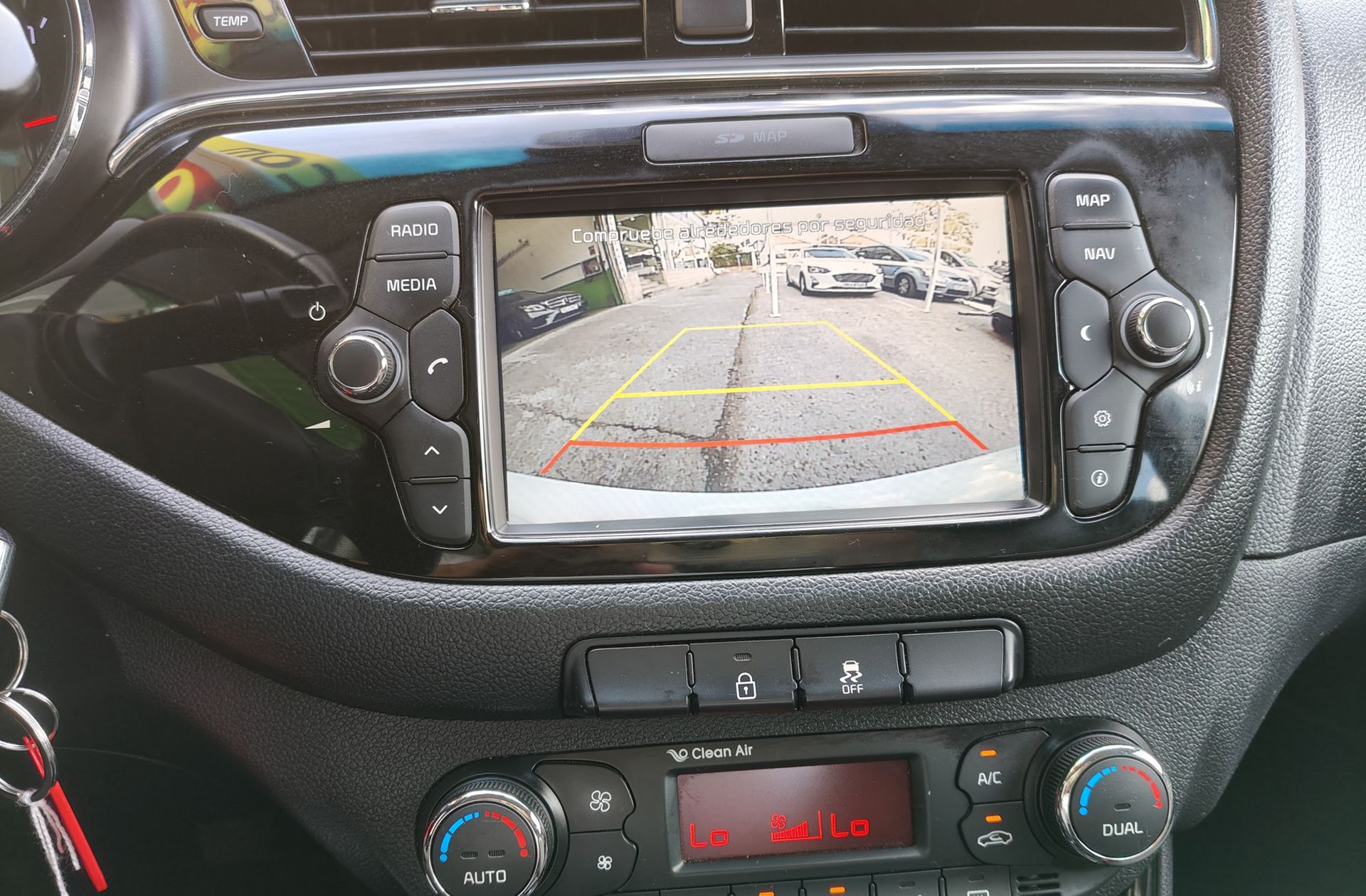 Kia Ceed 1.6 CRDi VGT Eco-Dynamics Uefa Euro2016 - foto 8