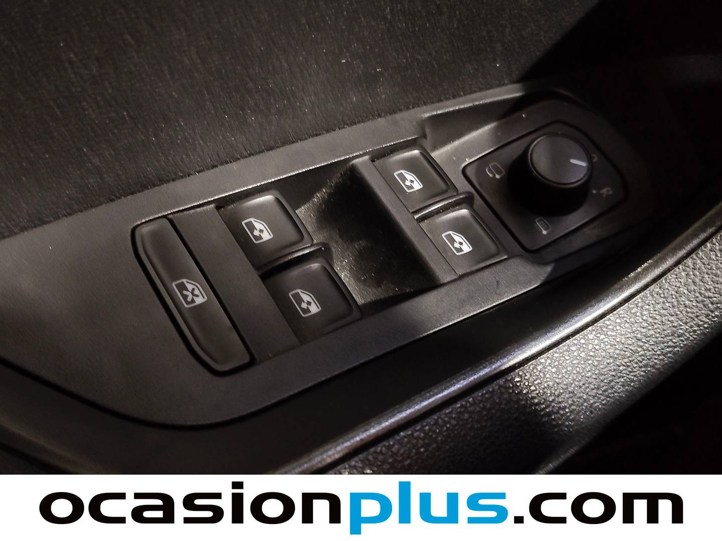 Foto Skoda Karoq Skoda Karoq 1.5 TSI ACT Ambition DSG (150 CV)